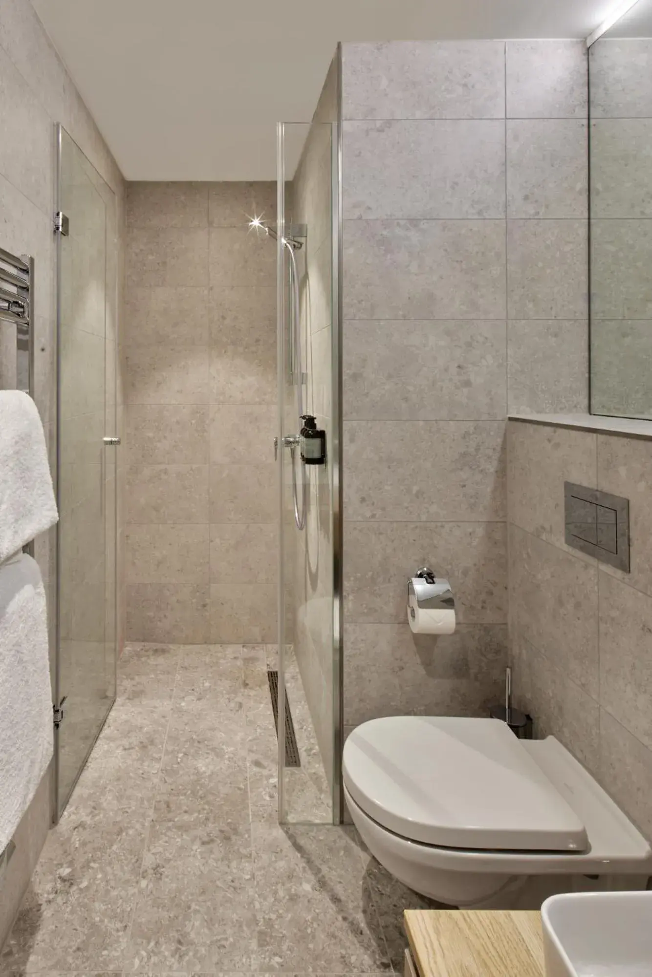 Bathroom in WunderLocke Munich Bathroom in WunderLocke Munich