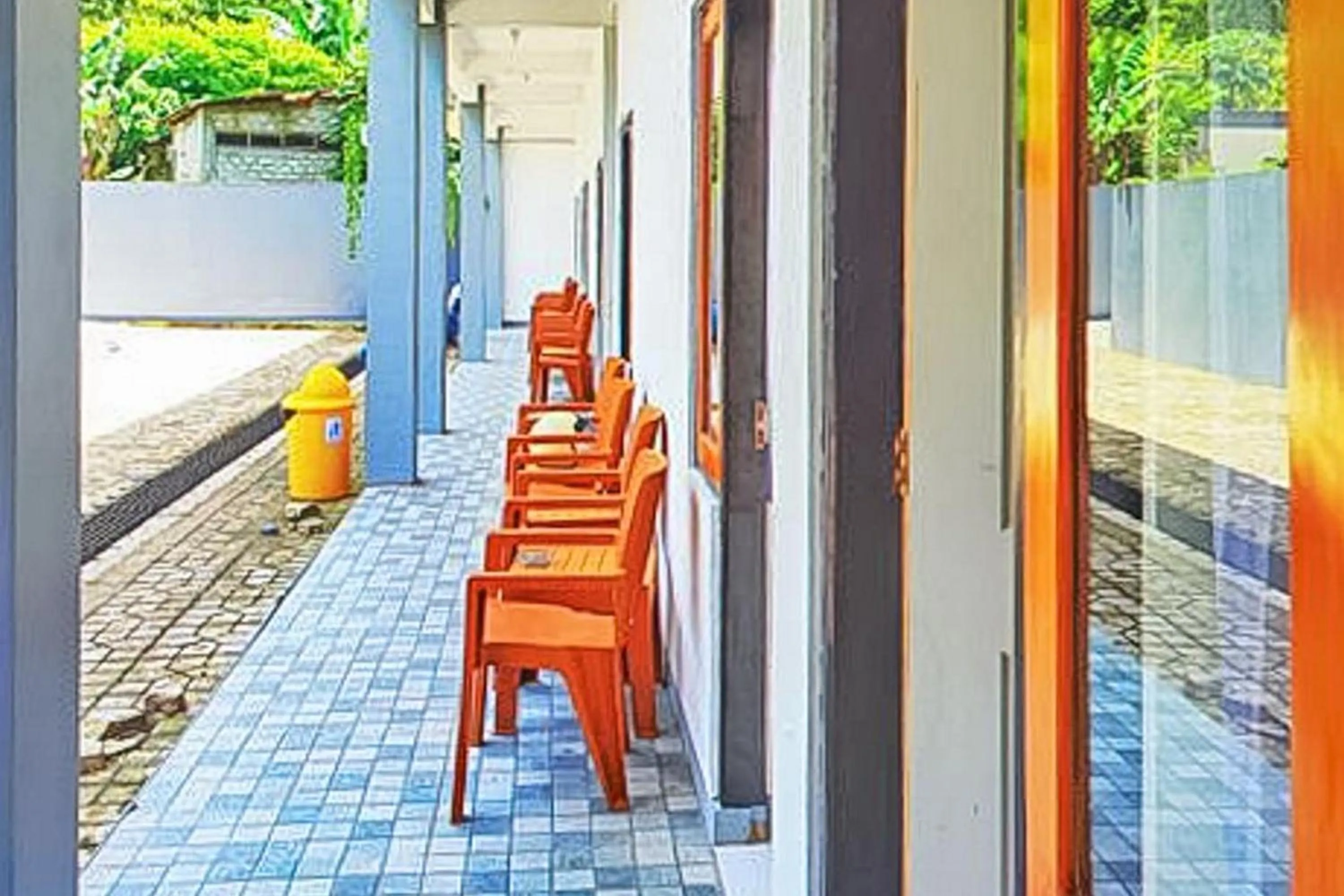 Shekinah Homestay & Cafe Waikabubak RedPartner