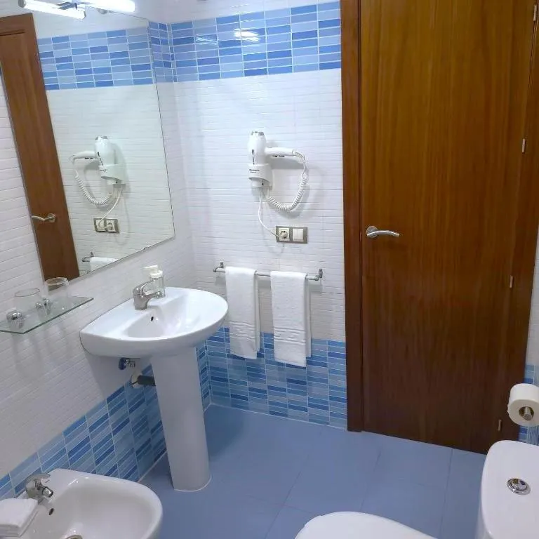 Toilet in Hotel Sol Sanlúcar