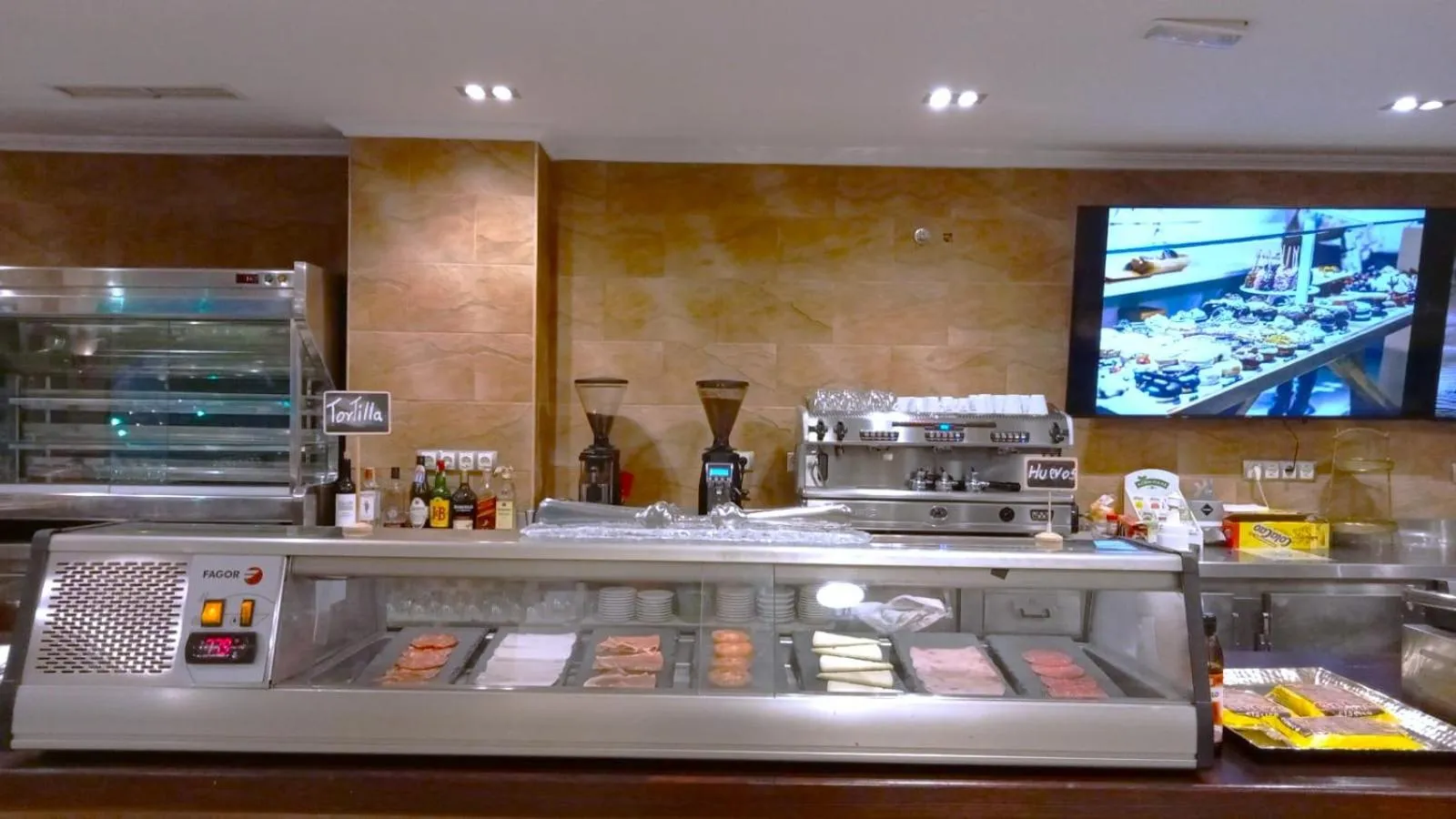 Restaurant/places to eat in Hotel Sol Sanlúcar