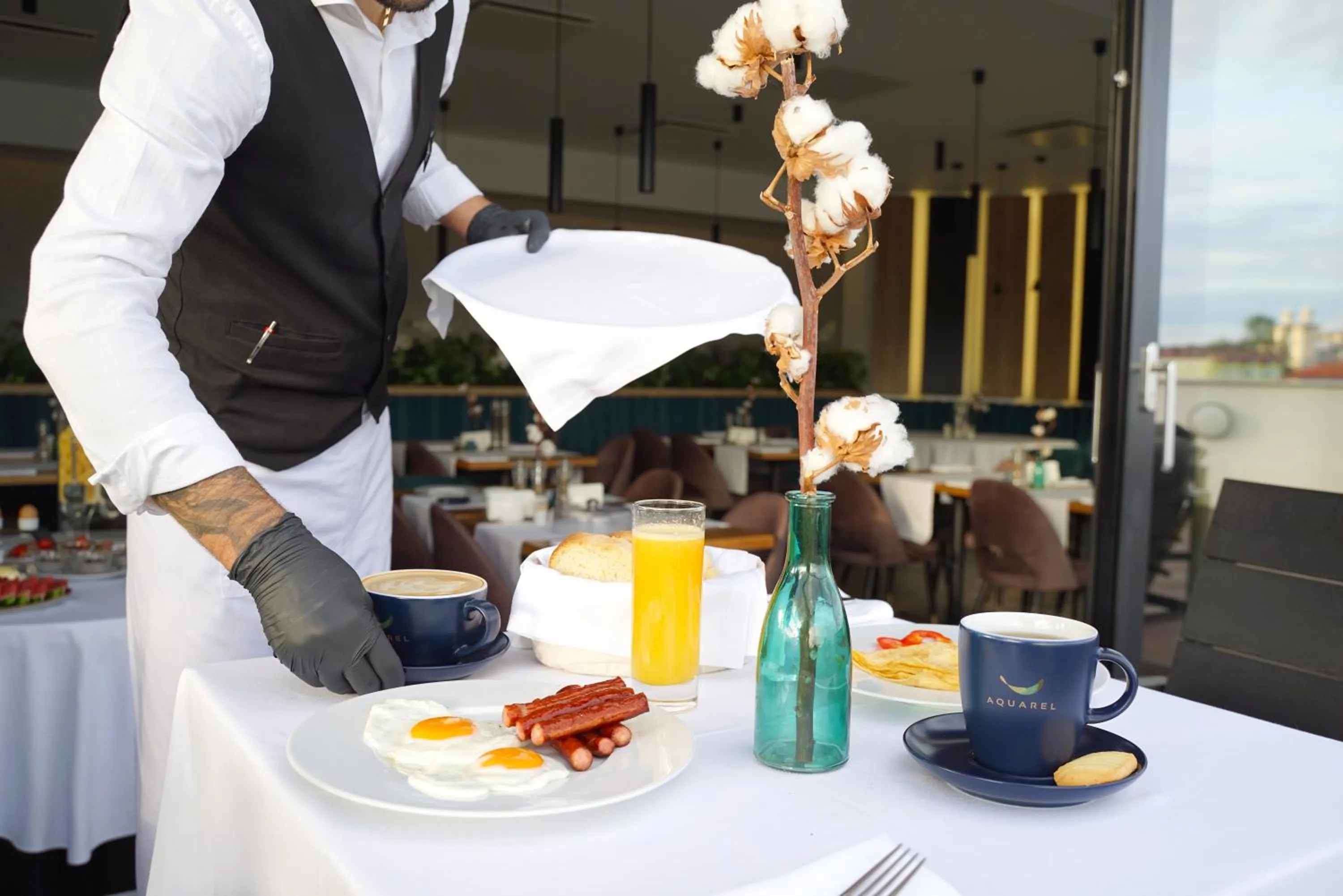 Breakfast in Hotel Boutique Aquarel