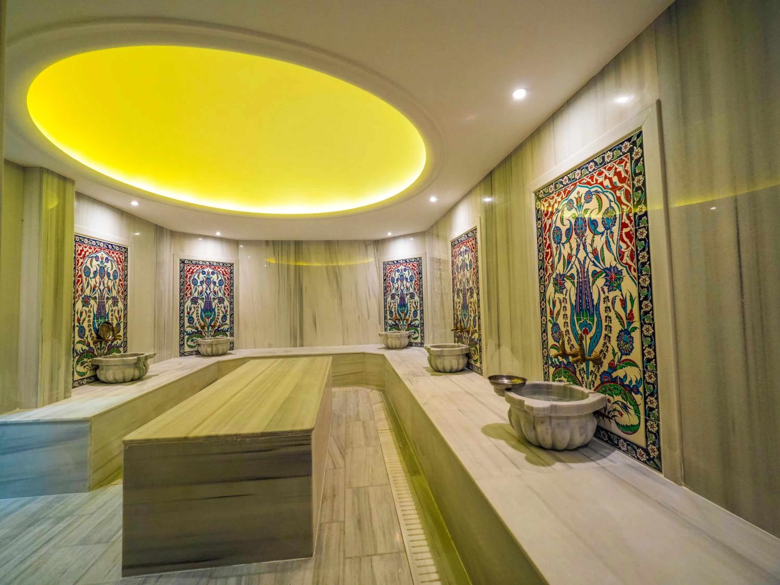 Public Bath in Balsoy Mountain Hotel