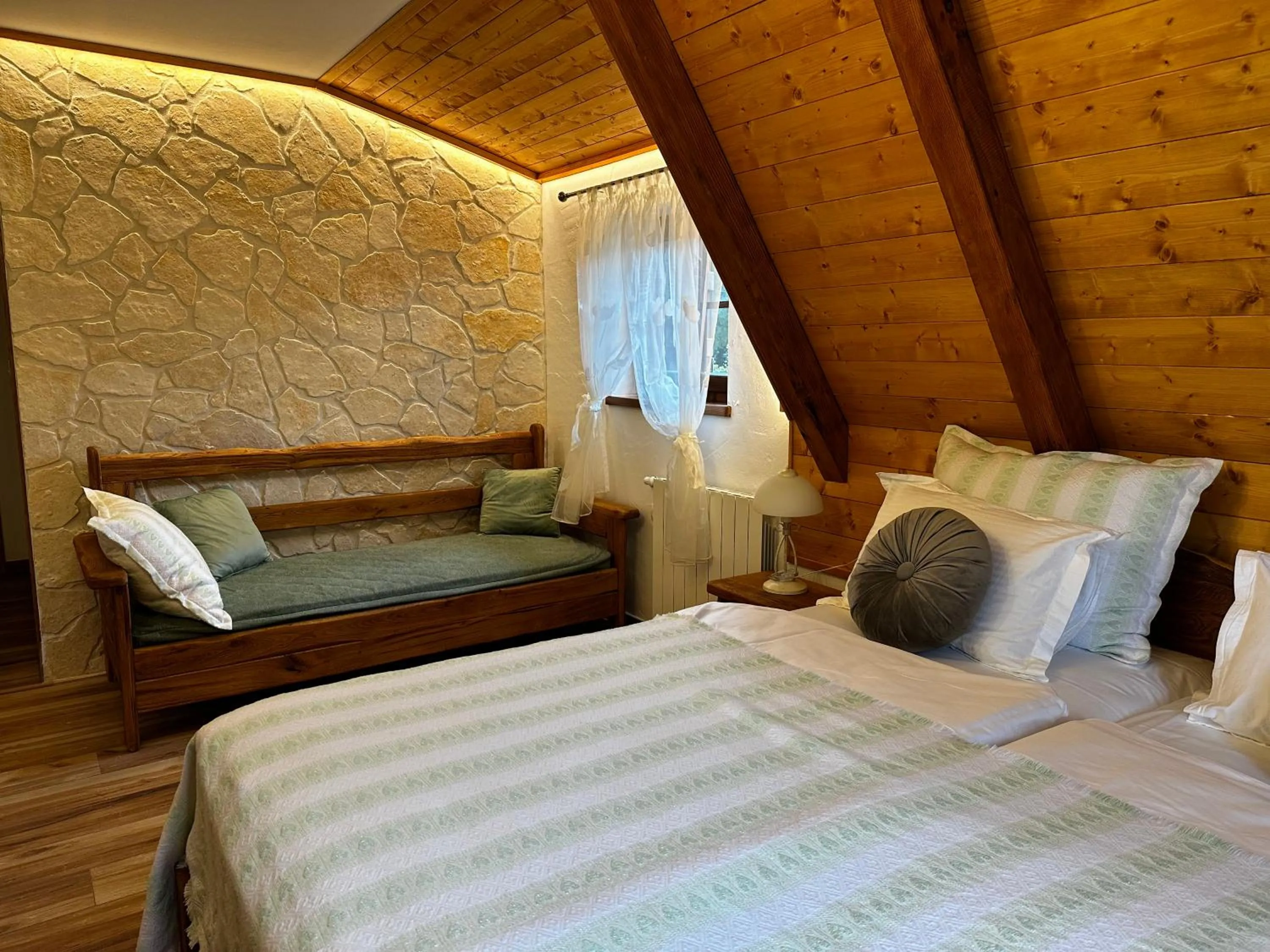 Bed in Boutique Villa Pearl of Plitvice, Plitvice Lakes