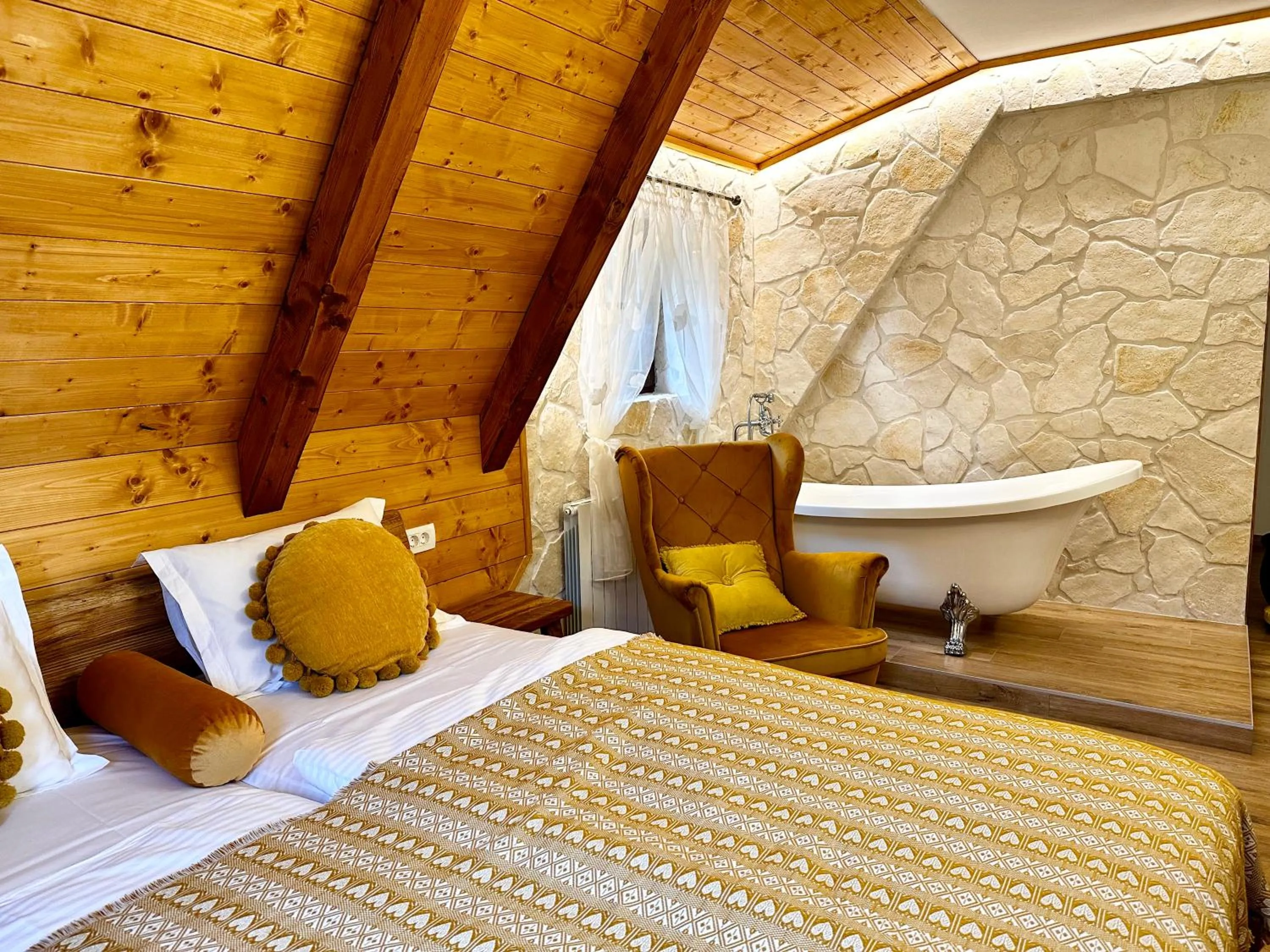 Bed in Boutique Villa Pearl of Plitvice, Plitvice Lakes
