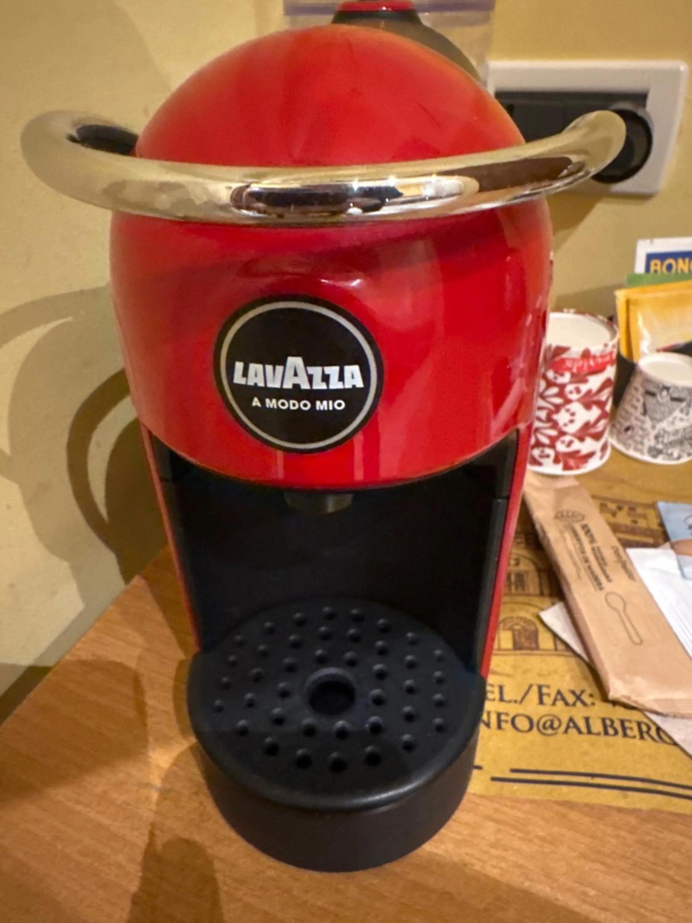 Coffee/tea facilities in Albergo Parigi