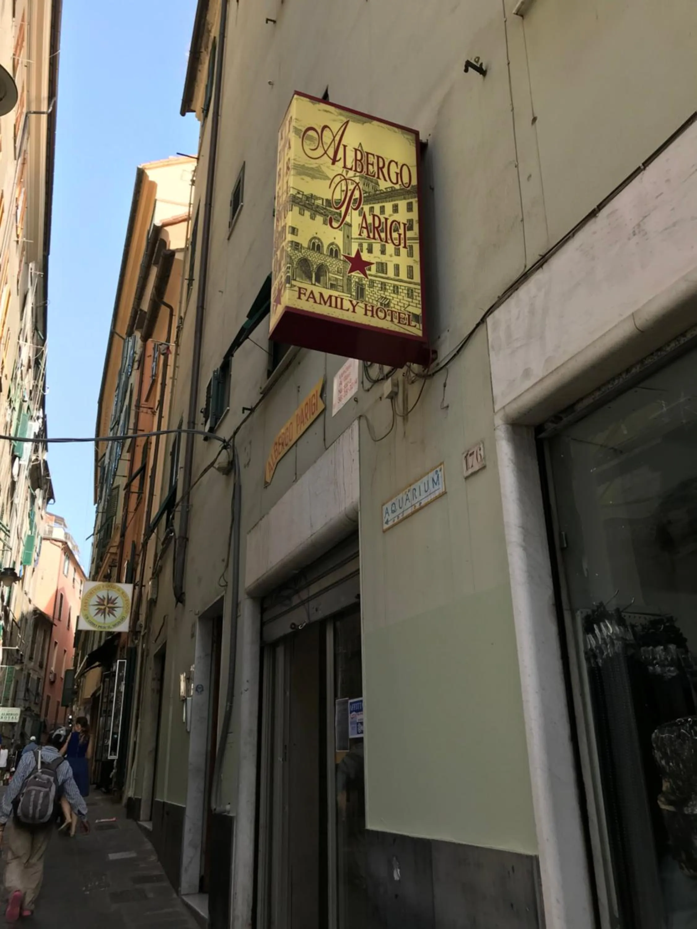 Property logo or sign in Albergo Parigi