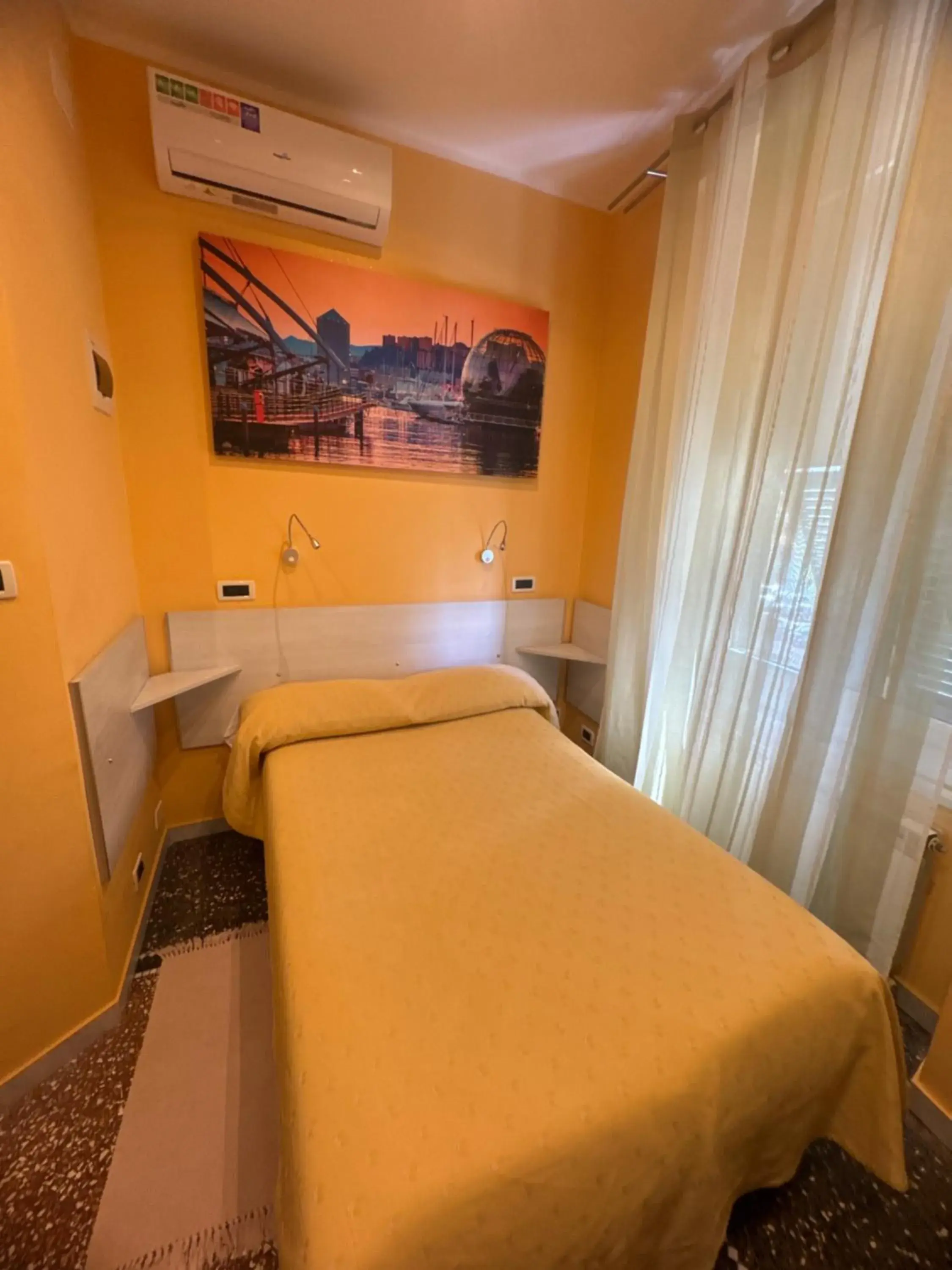 Deluxe Single Room in Albergo Parigi Deluxe Single Room in Albergo Parigi