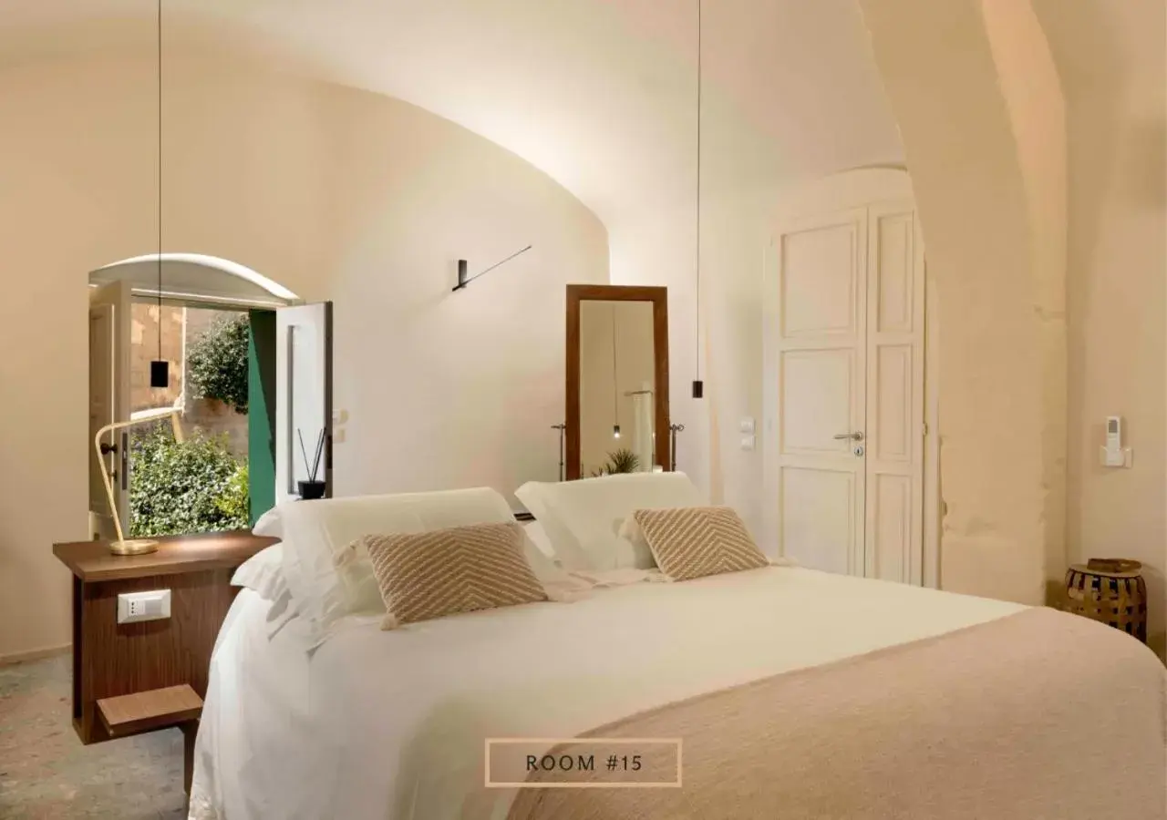 Bed in Sant'Angelo, Matera - Small Luxury Hotels Bed in Sant'Angelo, Matera - Small Luxury Hotels