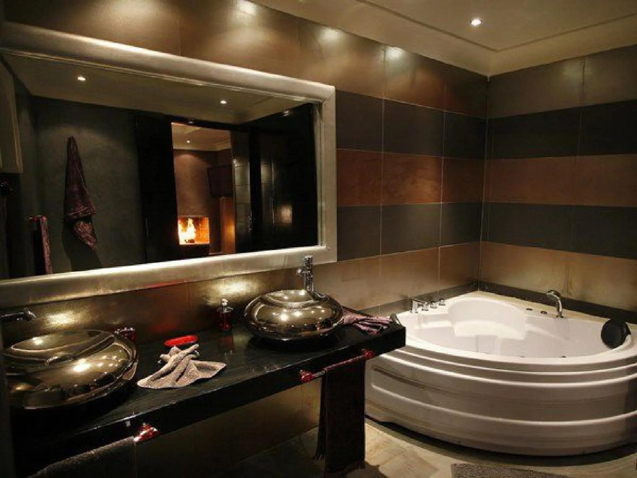 Bathroom in Riad Carllian