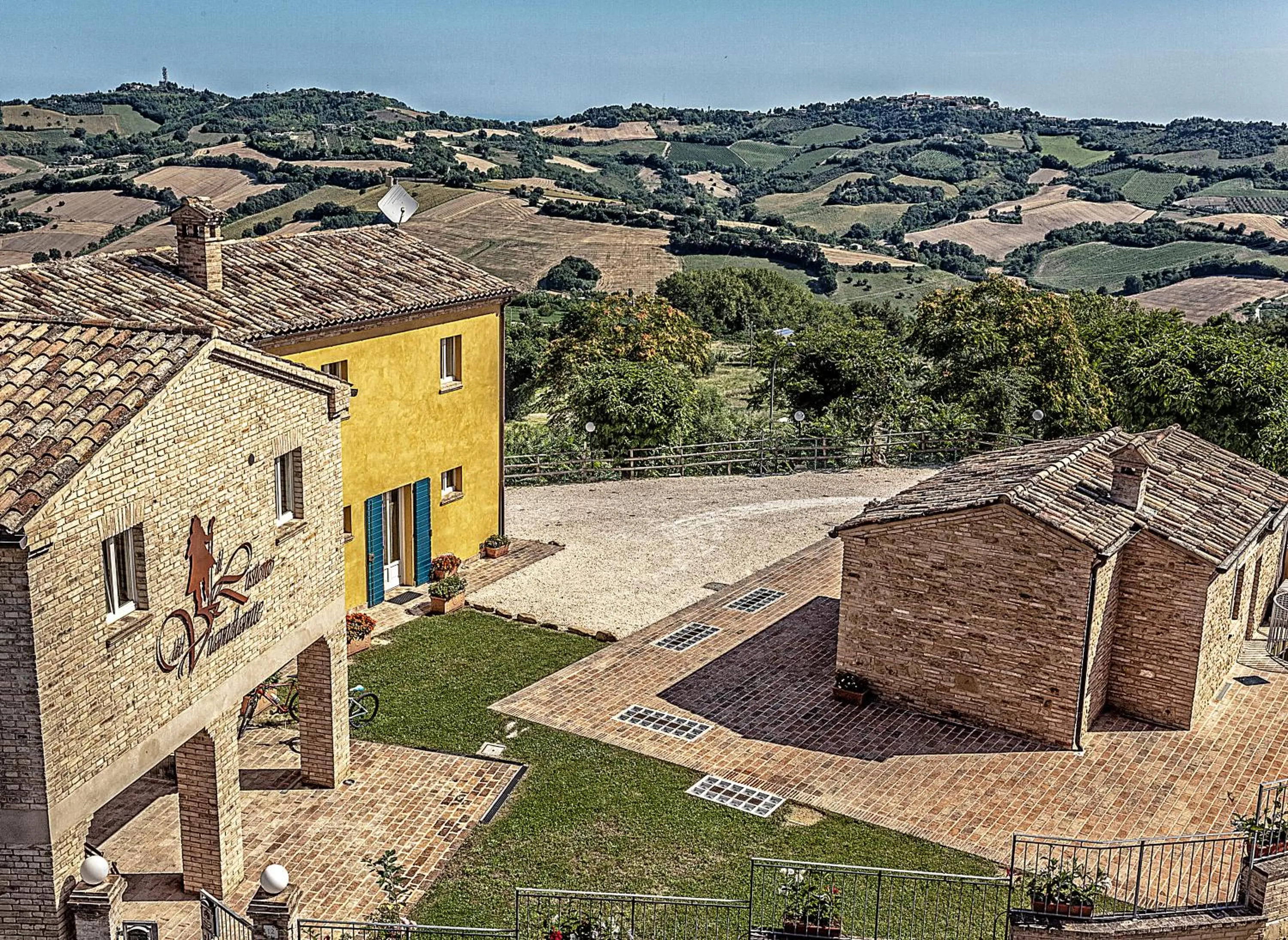 Facade/entrance in Il Ristoro Del Viandante