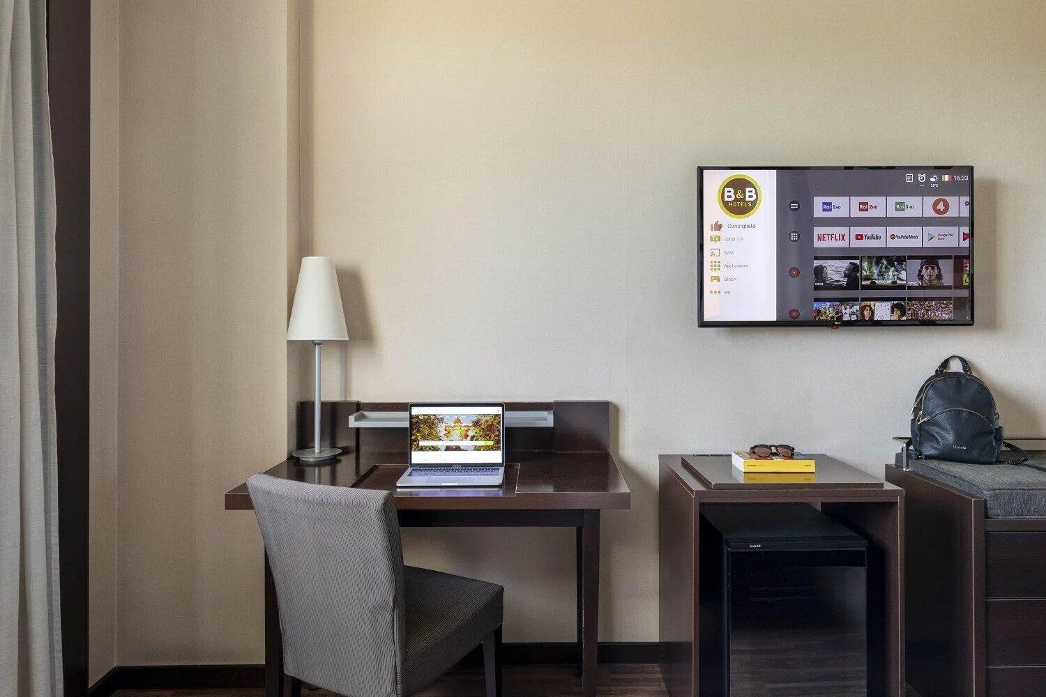 Photo of the whole room in B&B Hotel Arezzo