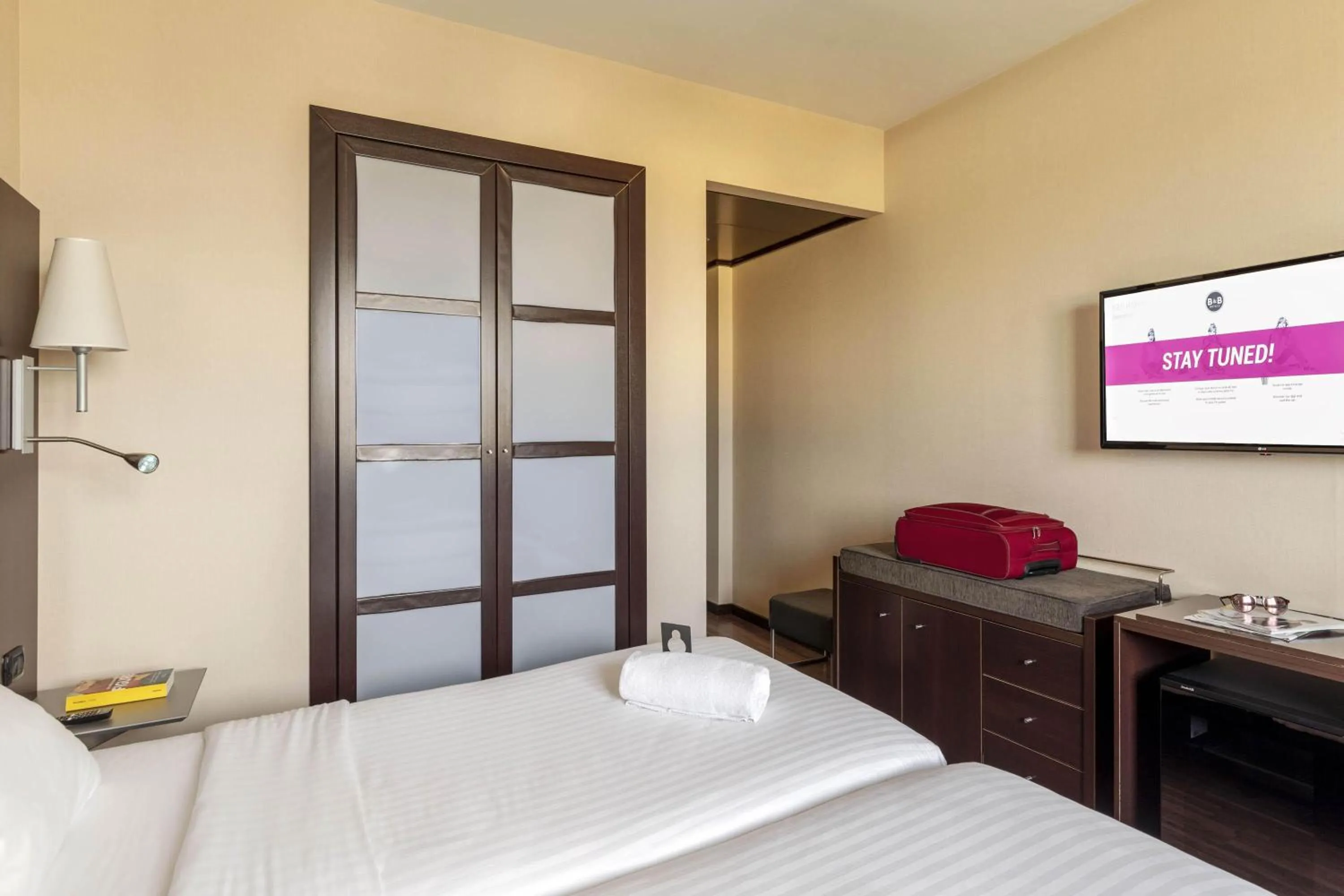 Photo of the whole room, Bed in B&B Hotel Arezzo