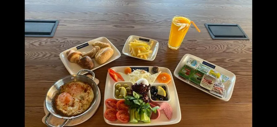 Restaurant/places to eat in SPARK HOTEL RESIDENCE KONYA