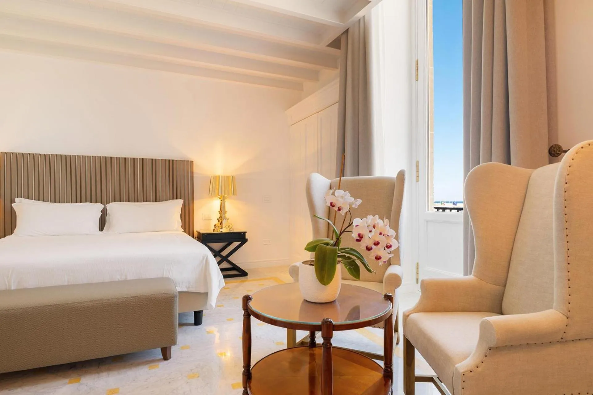 Bed in Palazzo del Corso – Boutique Hotel