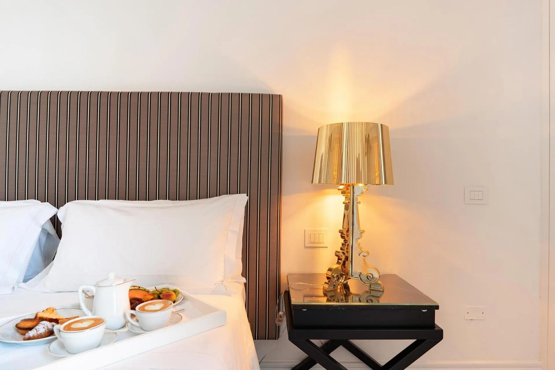 Bed in Palazzo del Corso – Boutique Hotel