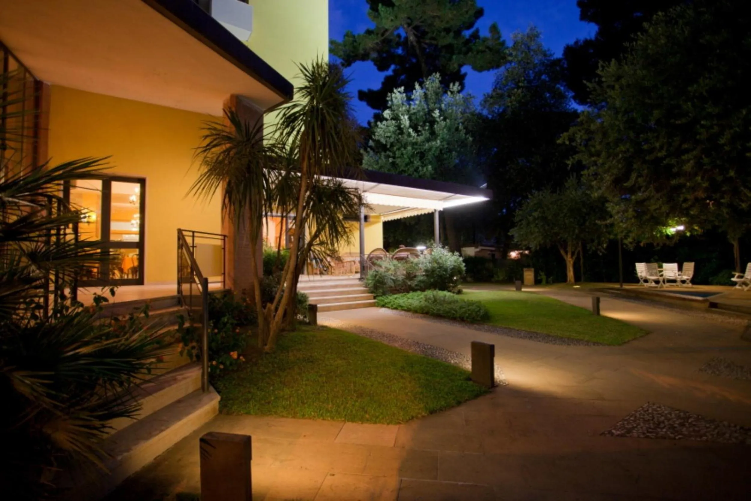 Night in Hotel Venezia