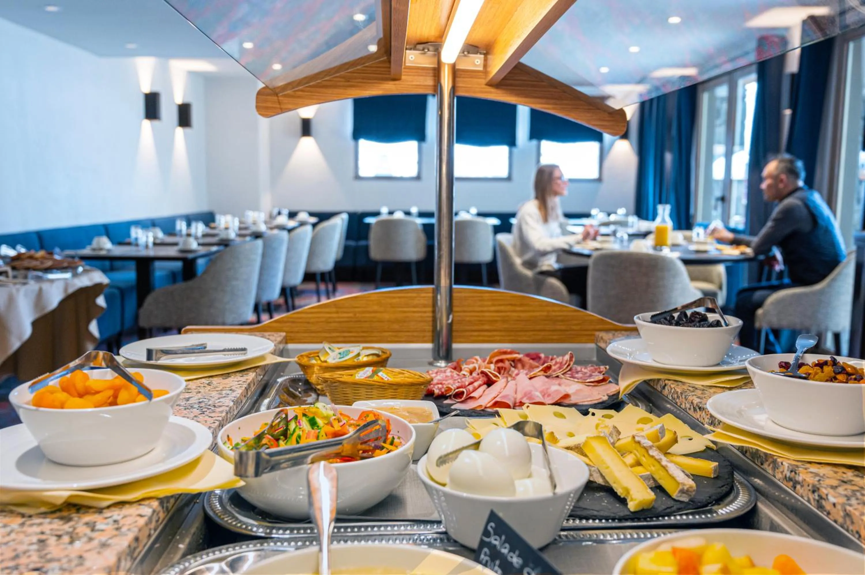 Buffet breakfast in Hôtel L'Aigle du Montana by Les Etincelles