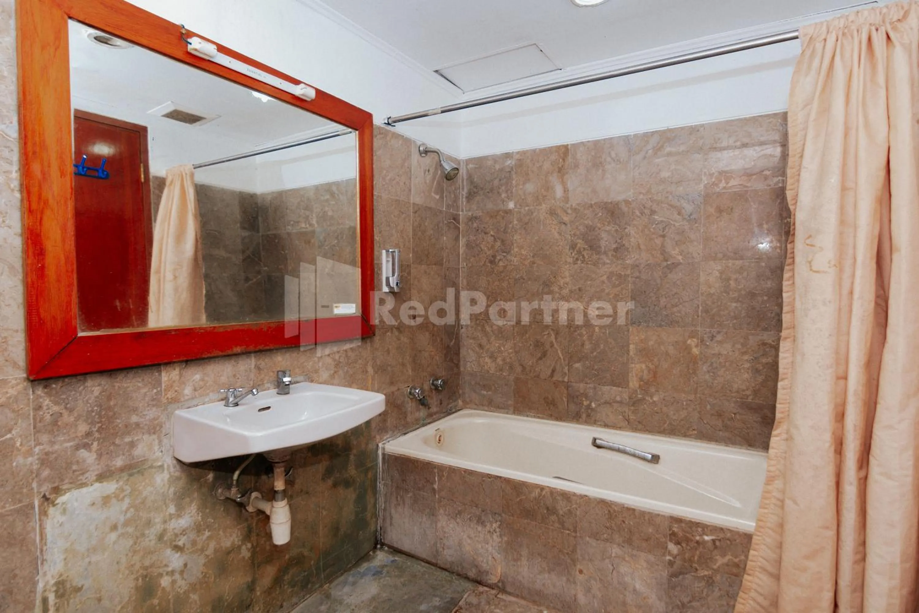 Bathroom in Villa Green Valley Puncak RedPartner