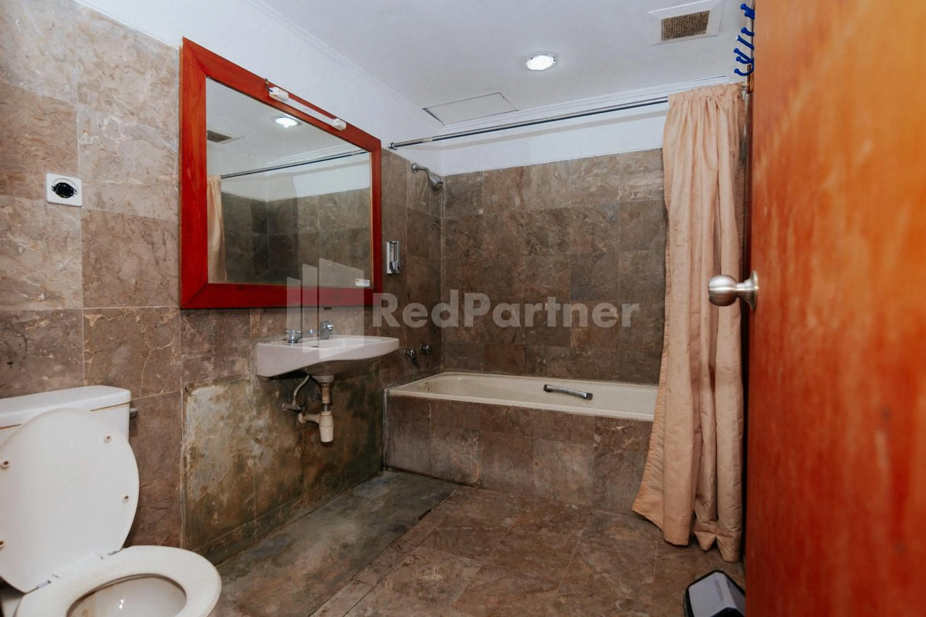 Bathroom in Villa Green Valley Puncak RedPartner