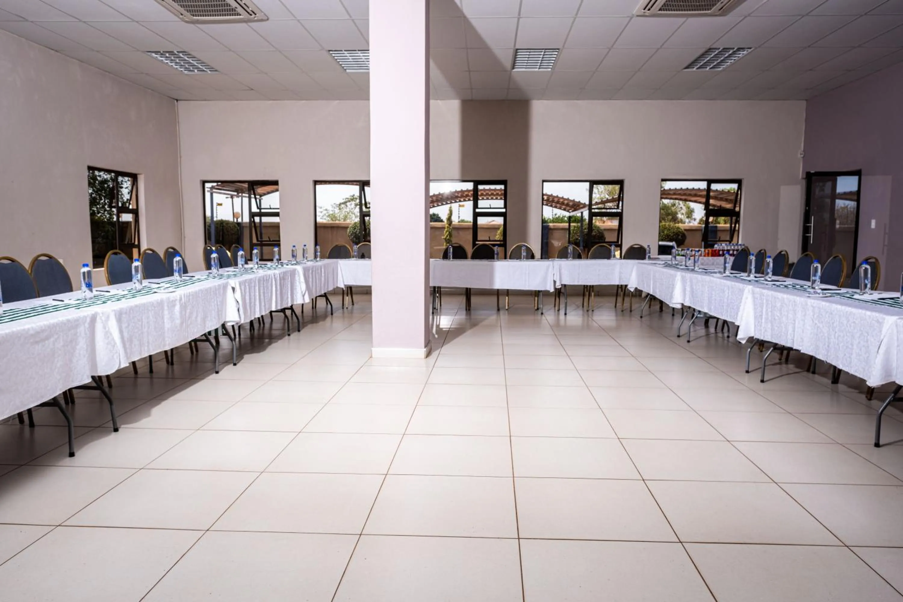 Meeting/conference room in Lempitse Lodge