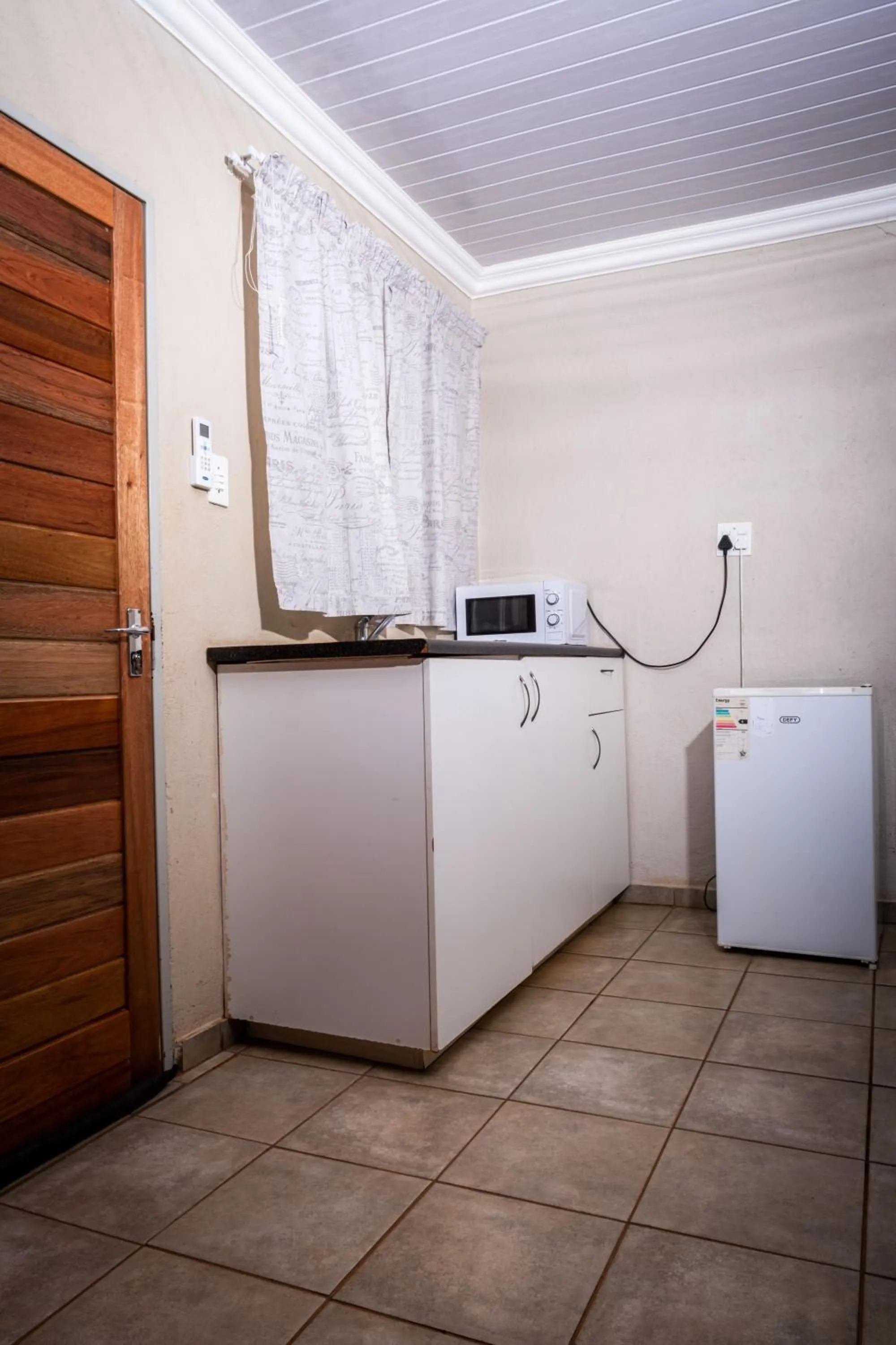 kitchen in Lempitse Lodge