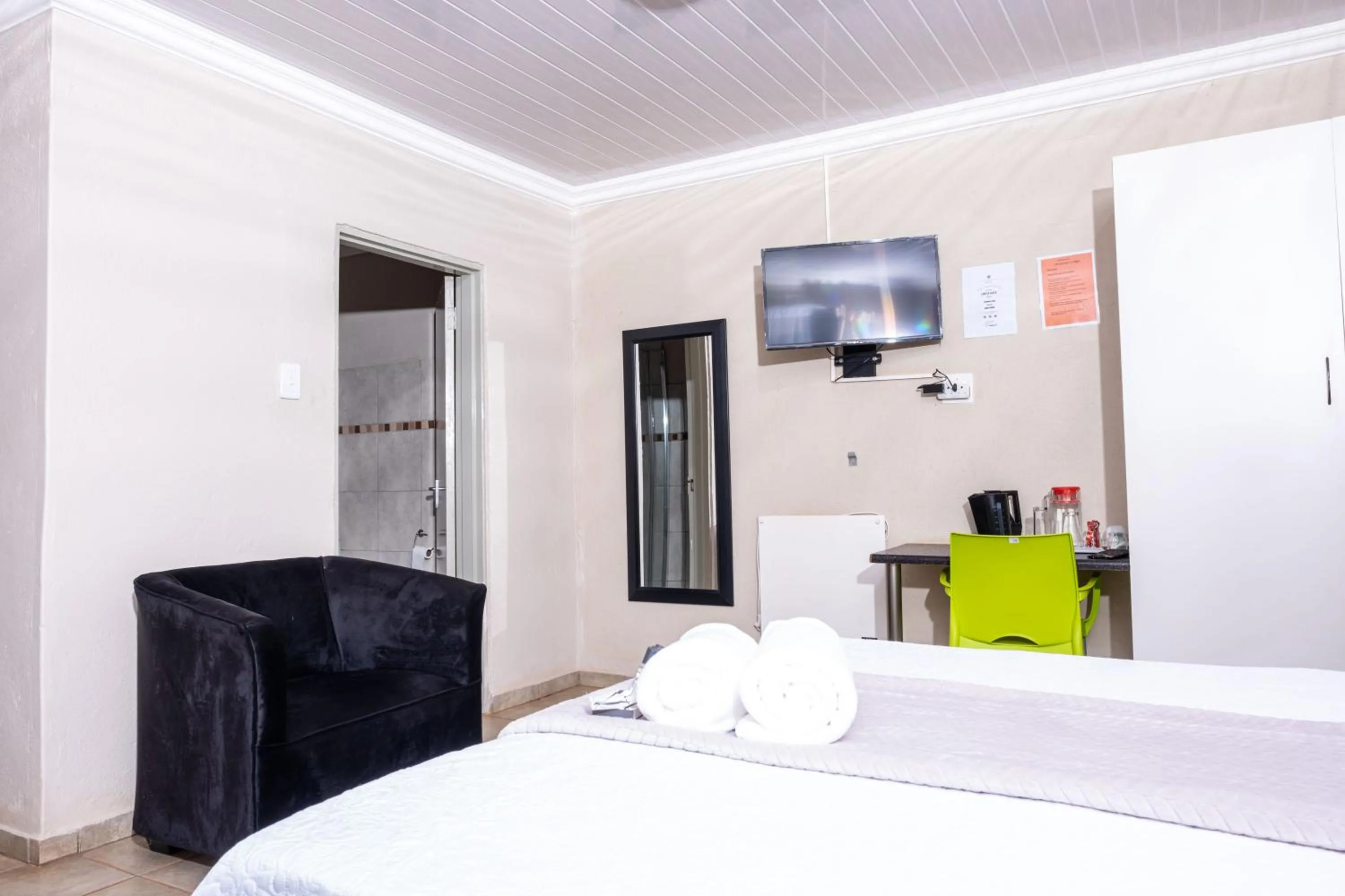 Bedroom, Bed in Lempitse Lodge