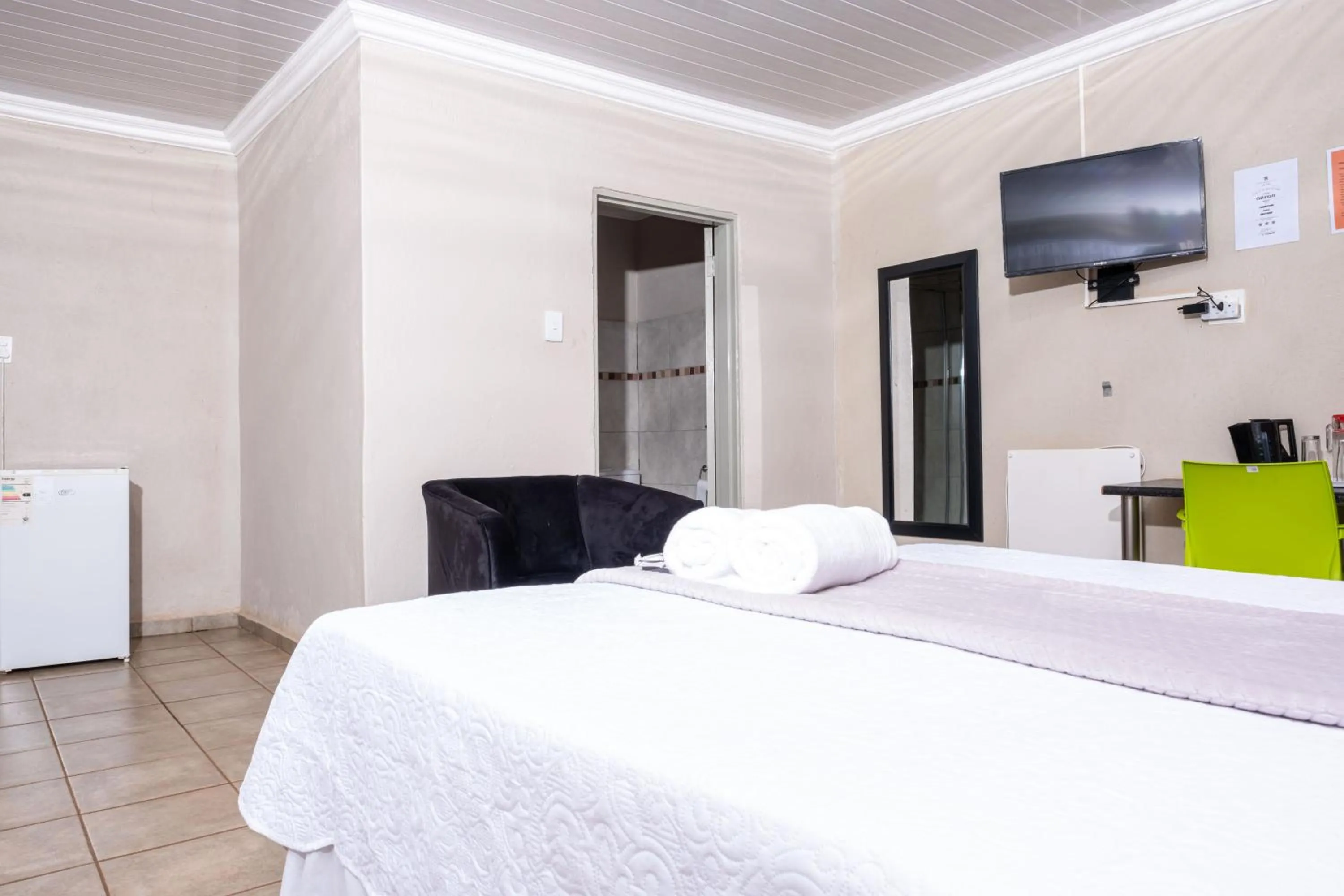 Bedroom, Bed in Lempitse Lodge