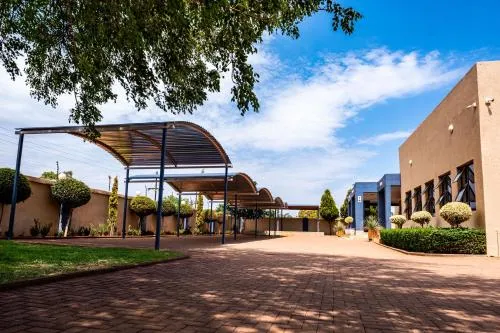 Lempitse Lodge