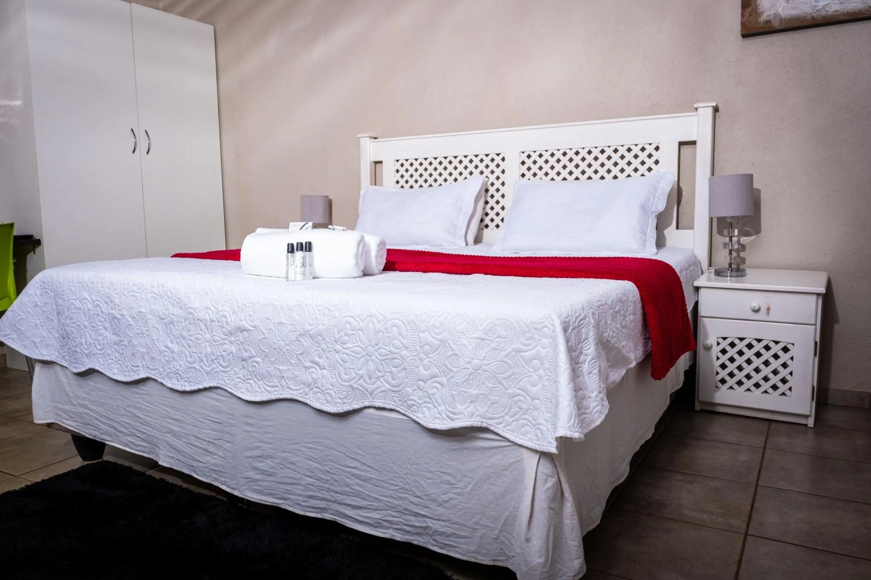Bedroom, Bed in Lempitse Lodge