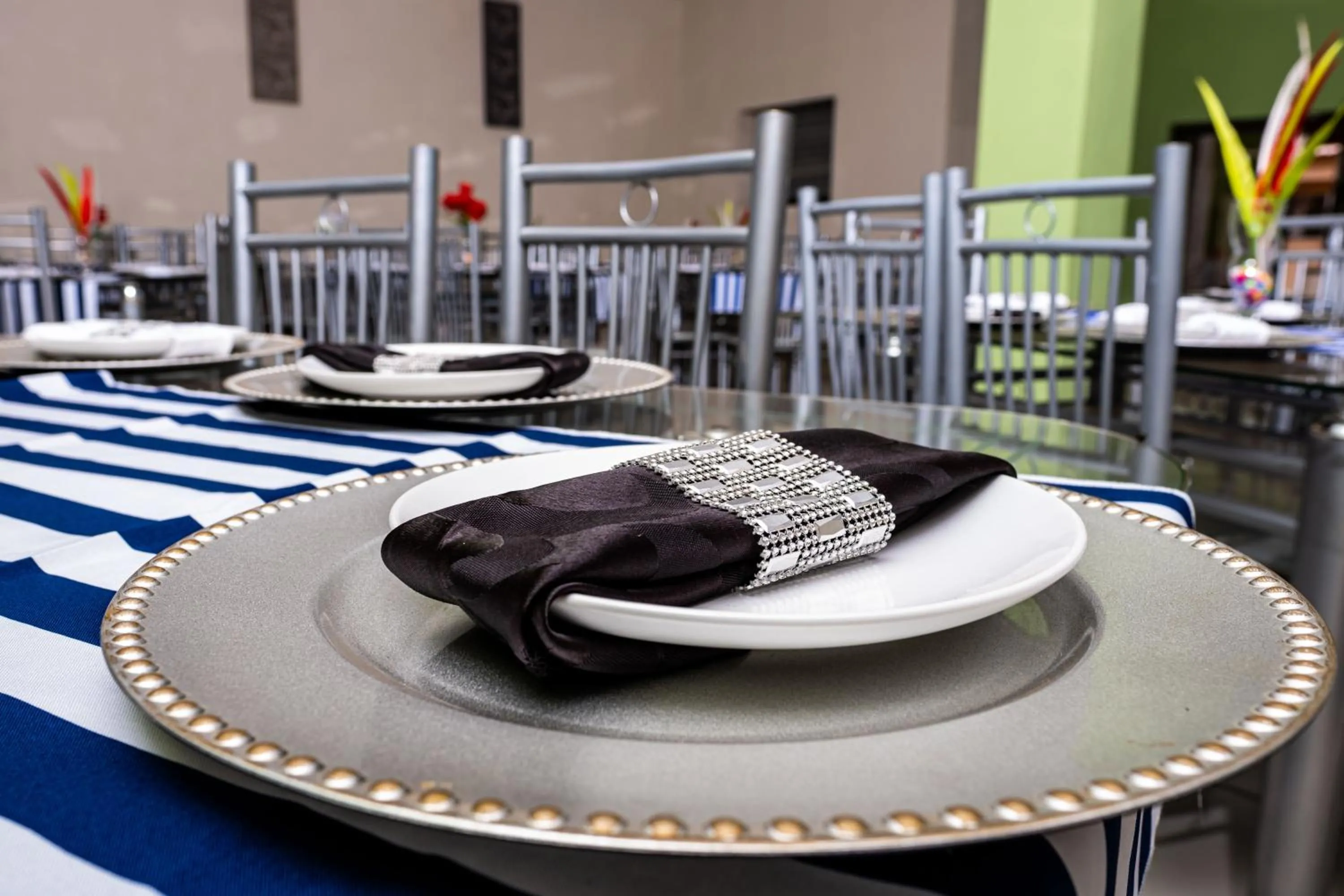 Restaurant/places to eat in Lempitse Lodge