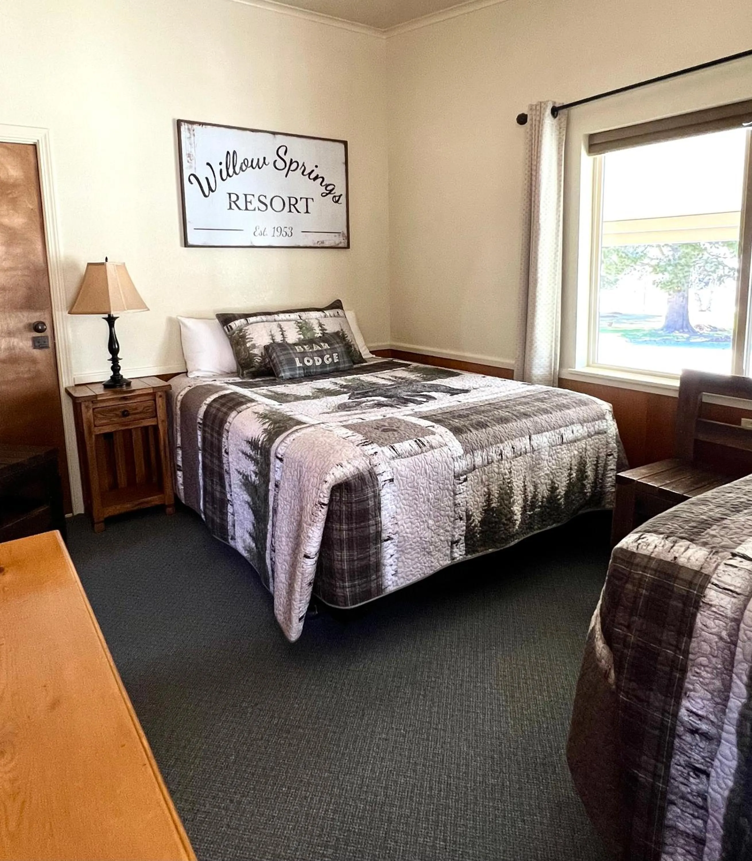 Bed in Willow Springs Resort