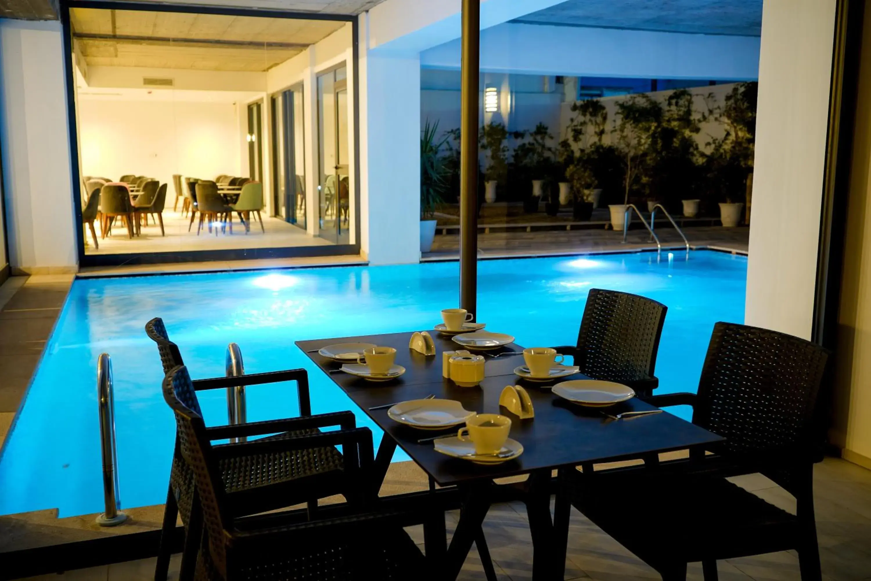 Restaurant/places to eat in Hôtel Lescure Business and SPA Restaurant/places to eat in Hôtel Lescure Business and SPA