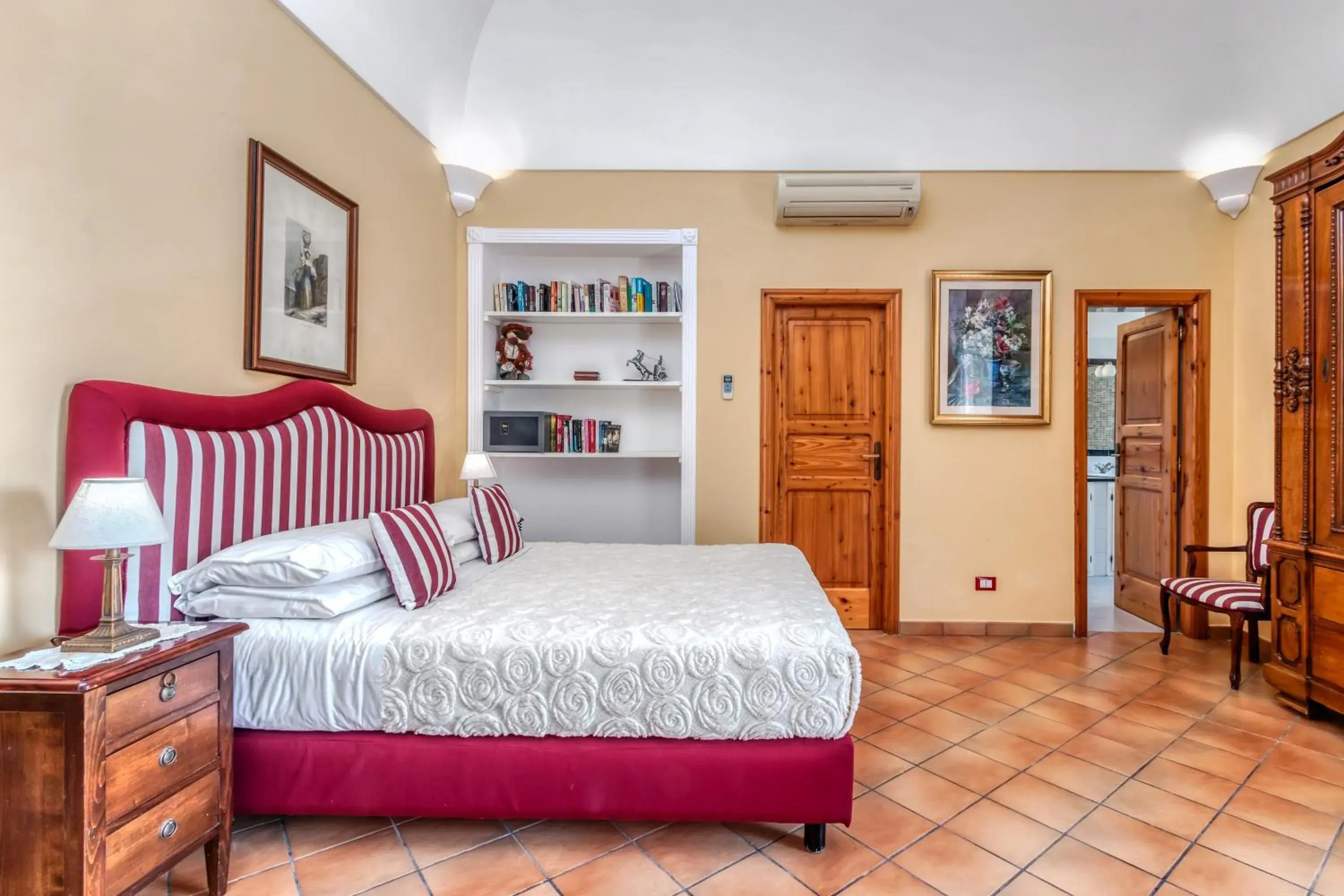 Bedroom, Bed in Villarena Relais Bedroom, Bed in Villarena Relais