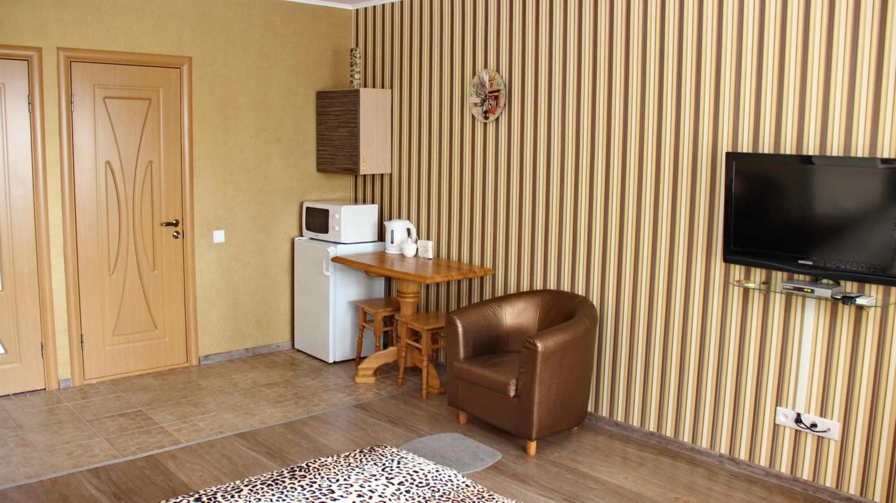 Molex Apartments