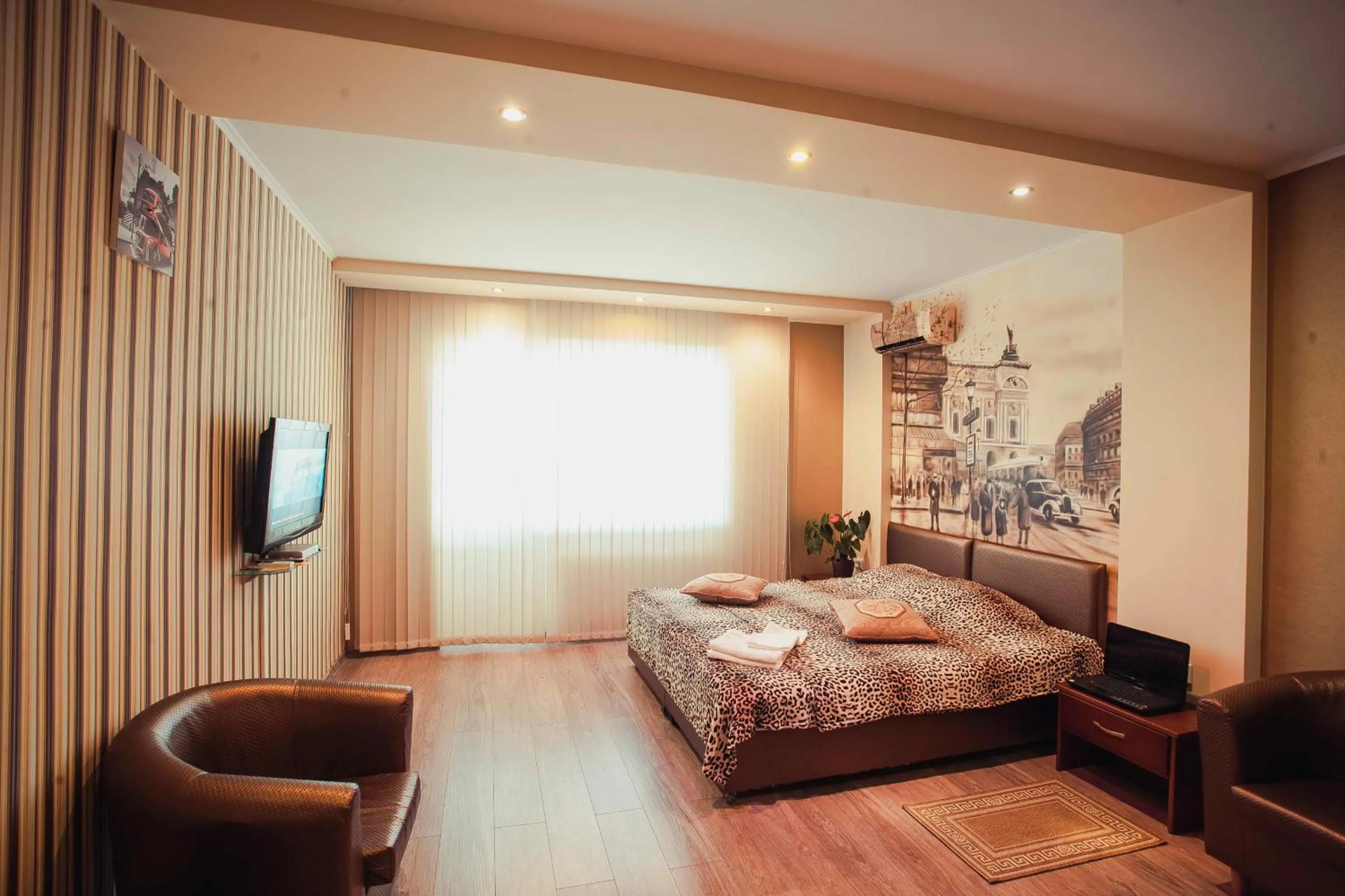 Twin Room with Kitchenette in Molex Apartments