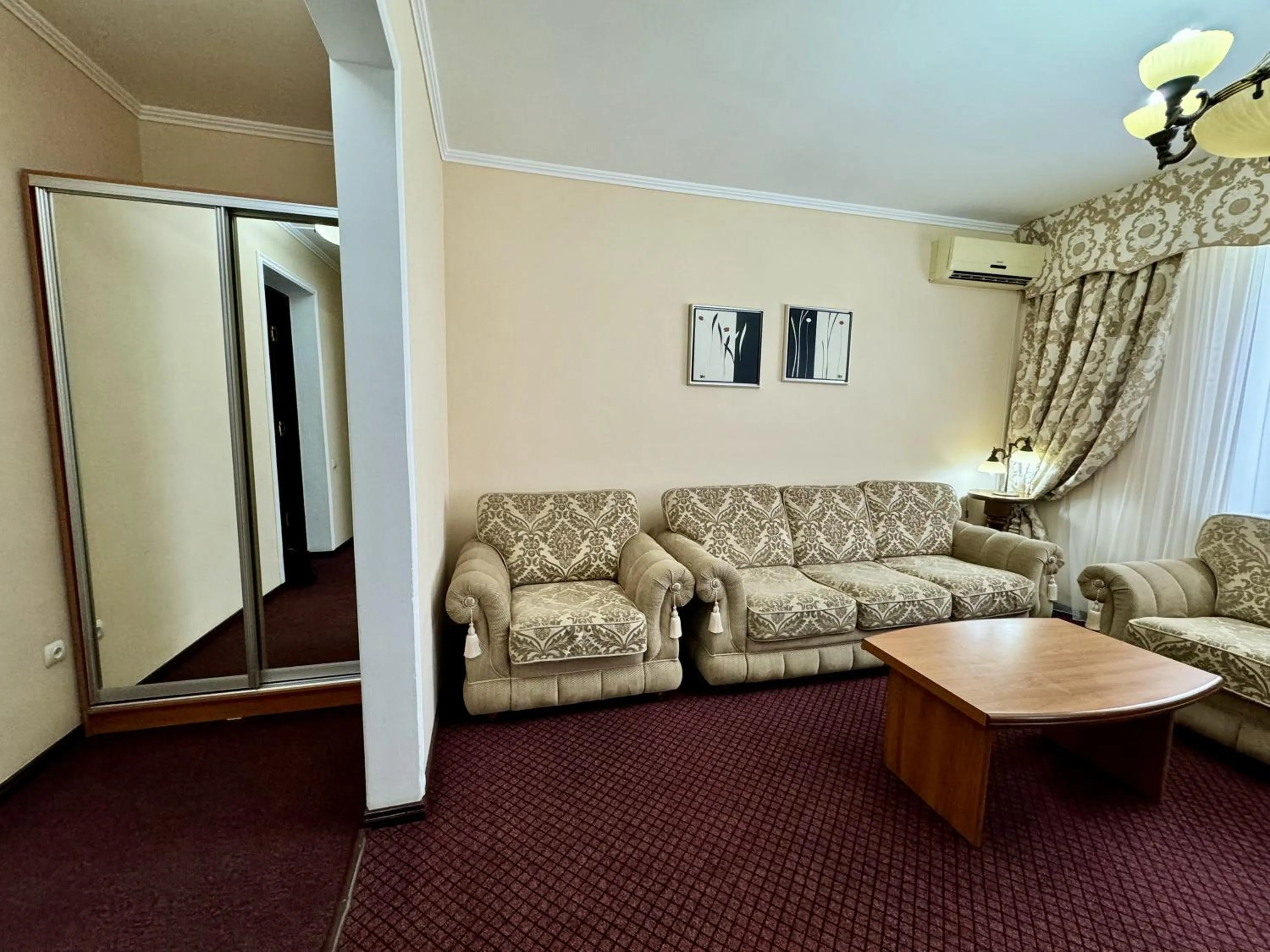 Living room in Hotel Zhambyl