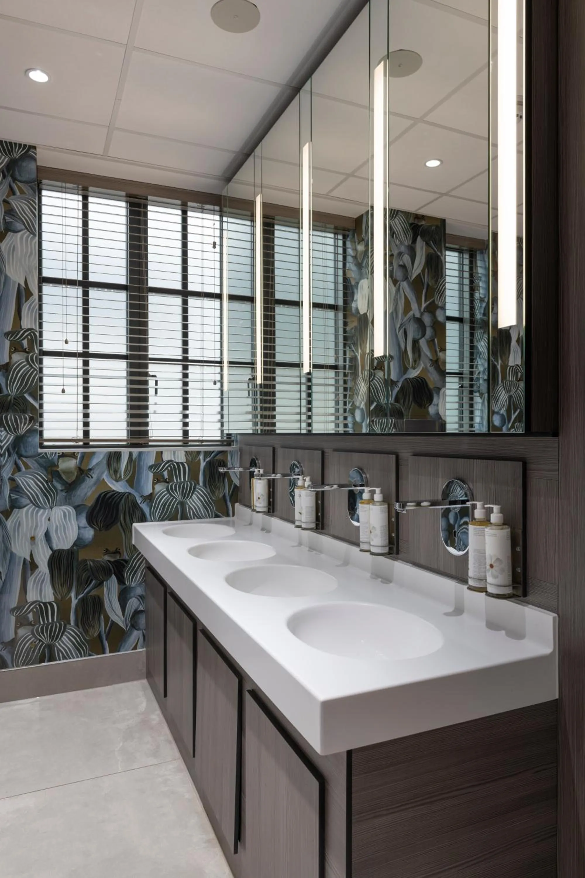 Lobby or reception in The Heyford Hotel