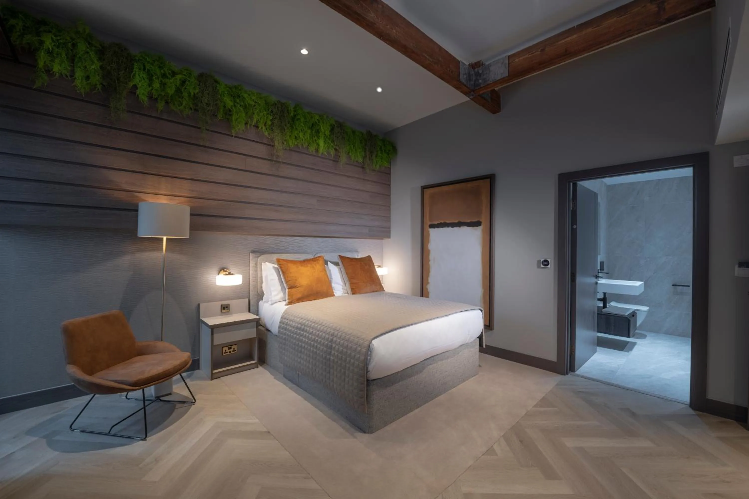 Bedroom, Bed in The Heyford Hotel