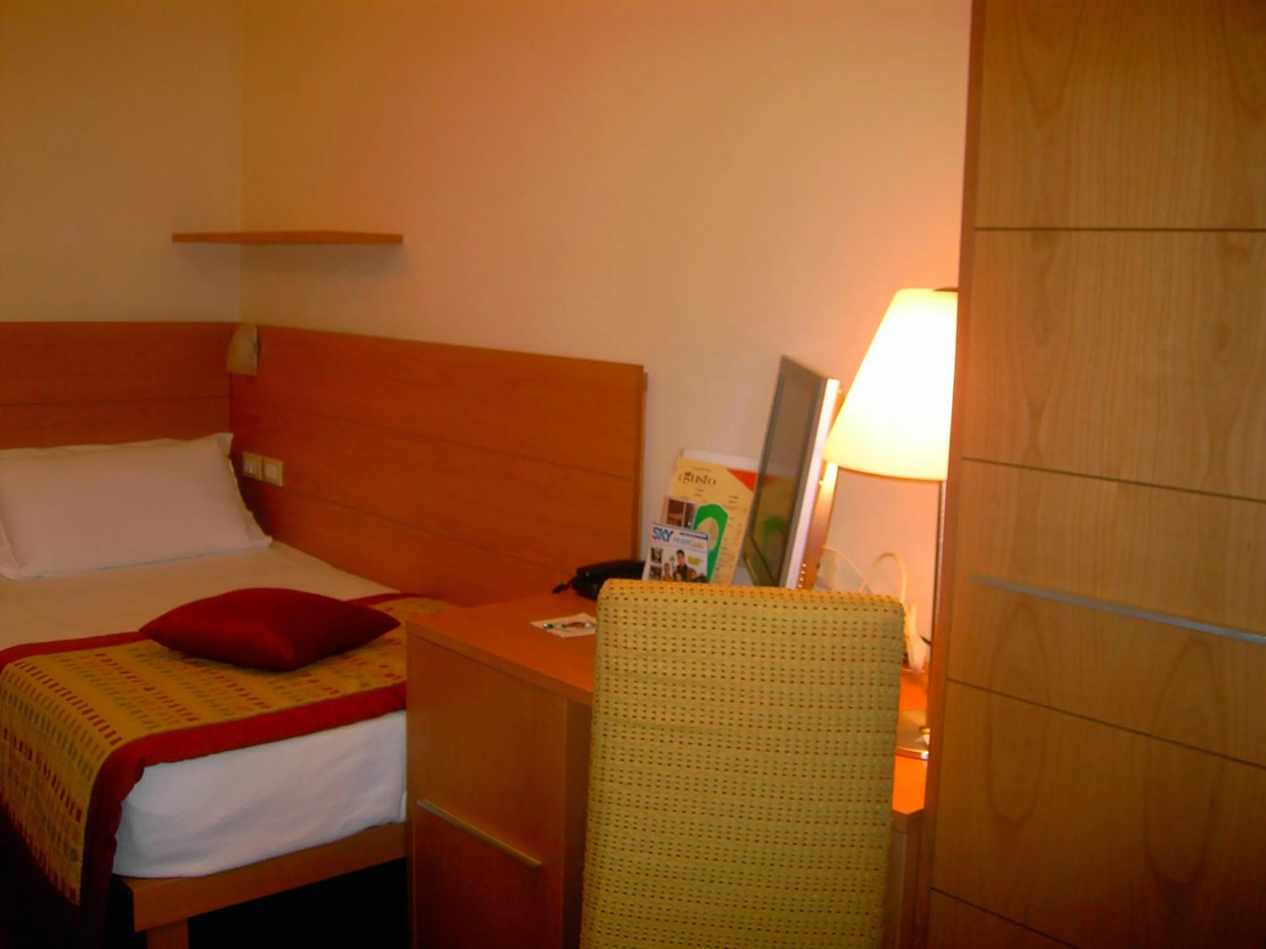 Photo of the whole room in Accademia Hotel