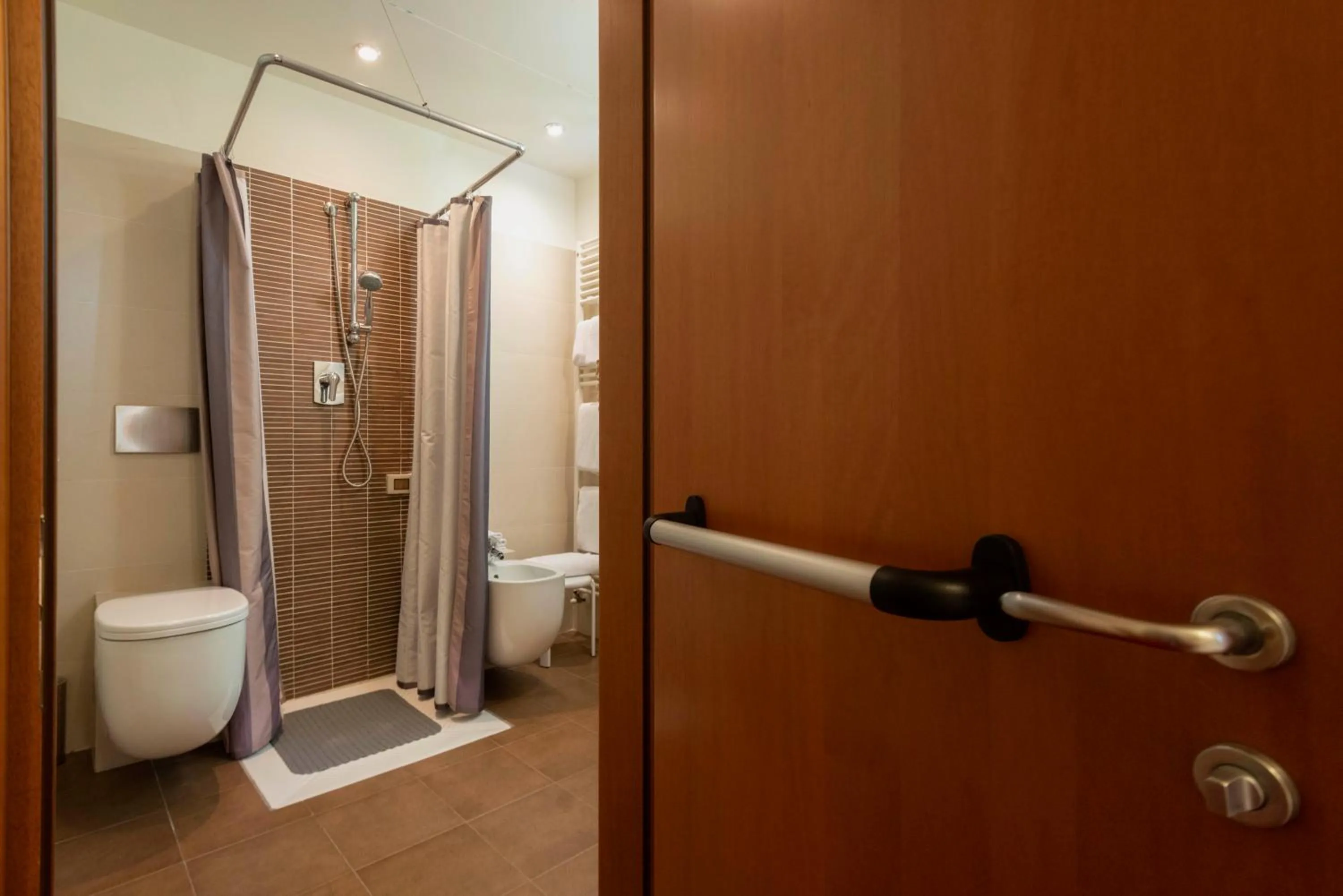 Bathroom in Accademia Hotel