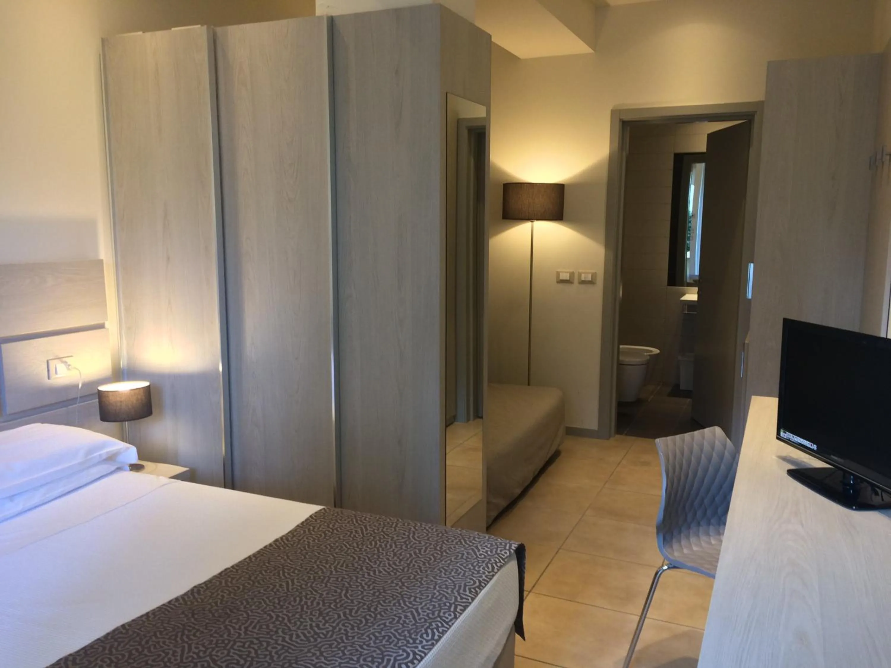 Photo of the whole room in Accademia Hotel