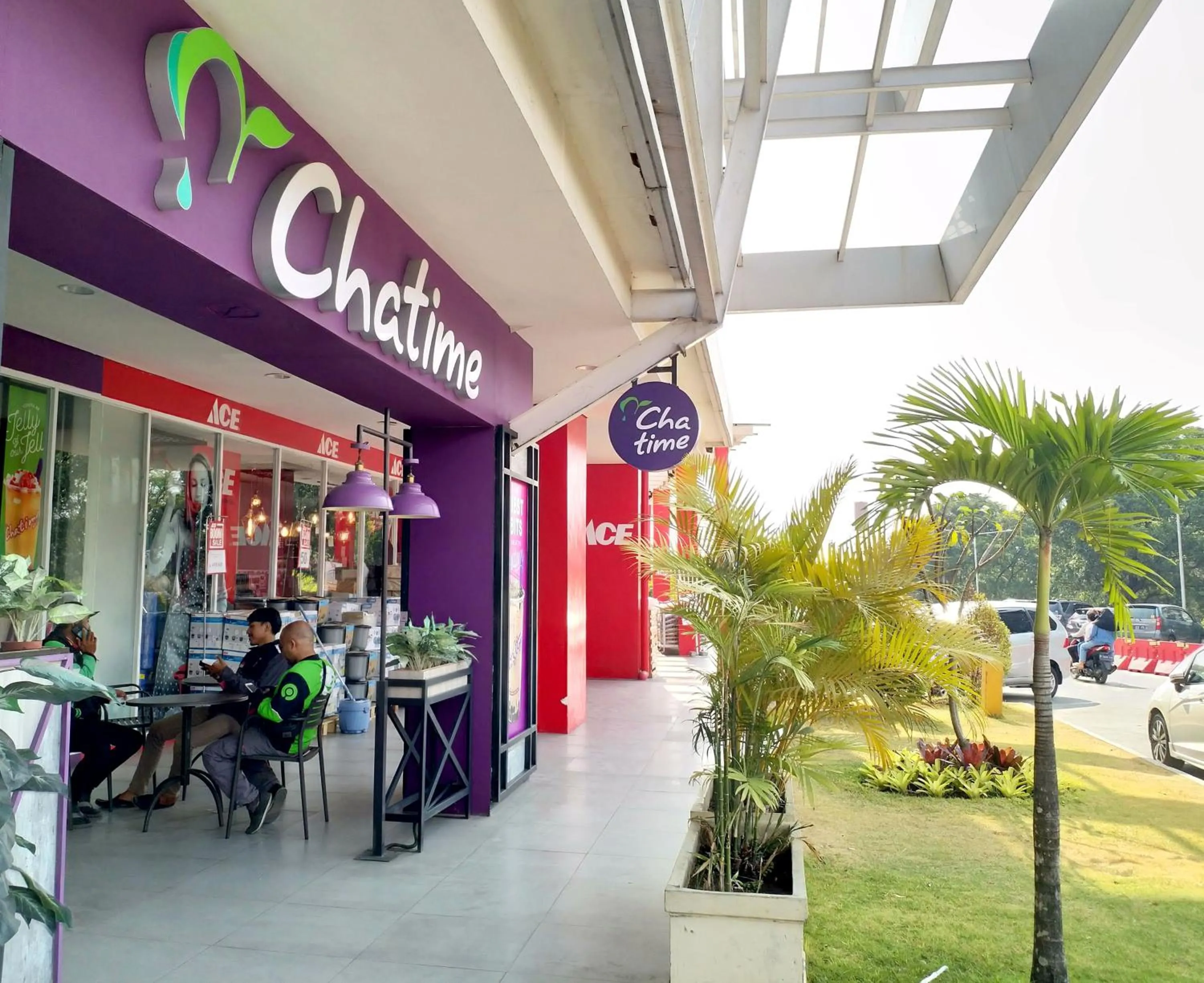 Restaurant/places to eat in High Livin Apartment Pasteur