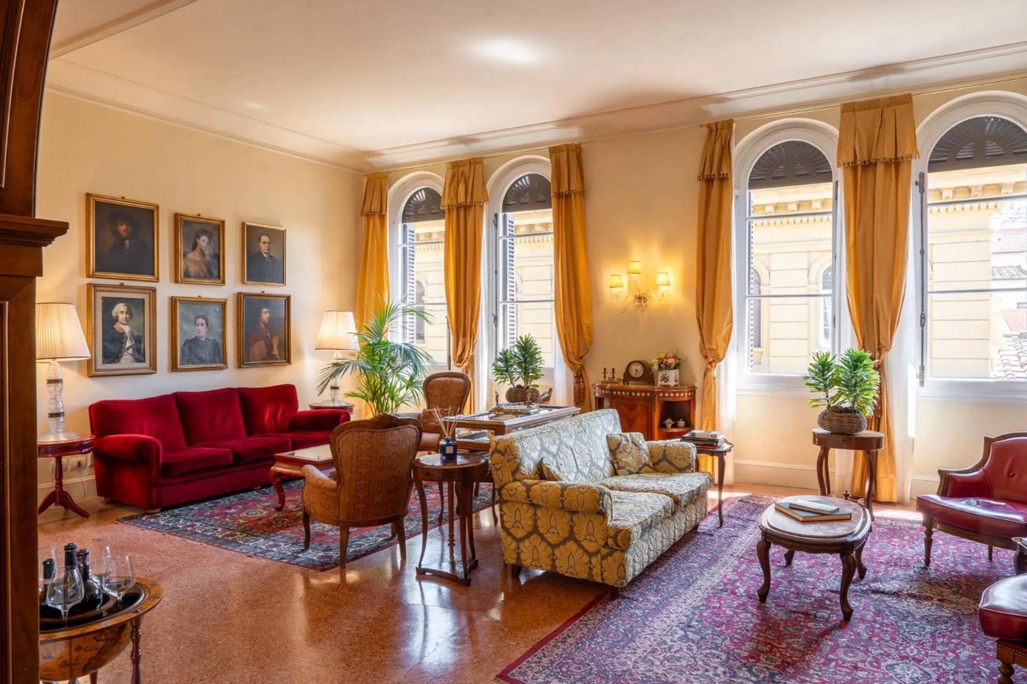 Lounge or bar in Hotel Pendini