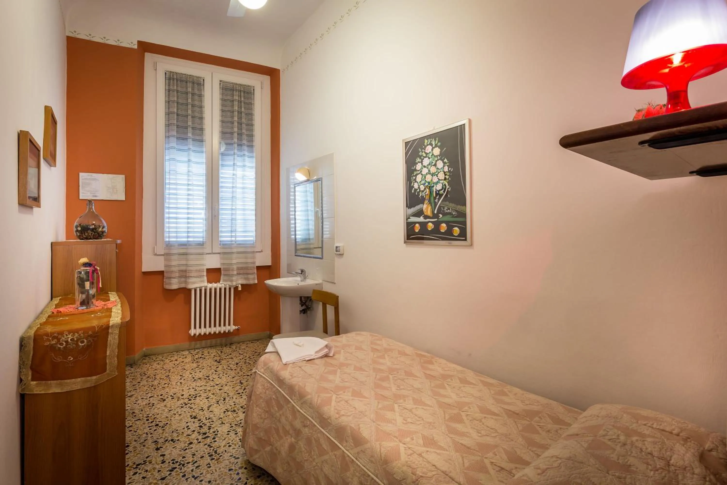 Photo of the whole room in Hotel Ferretti