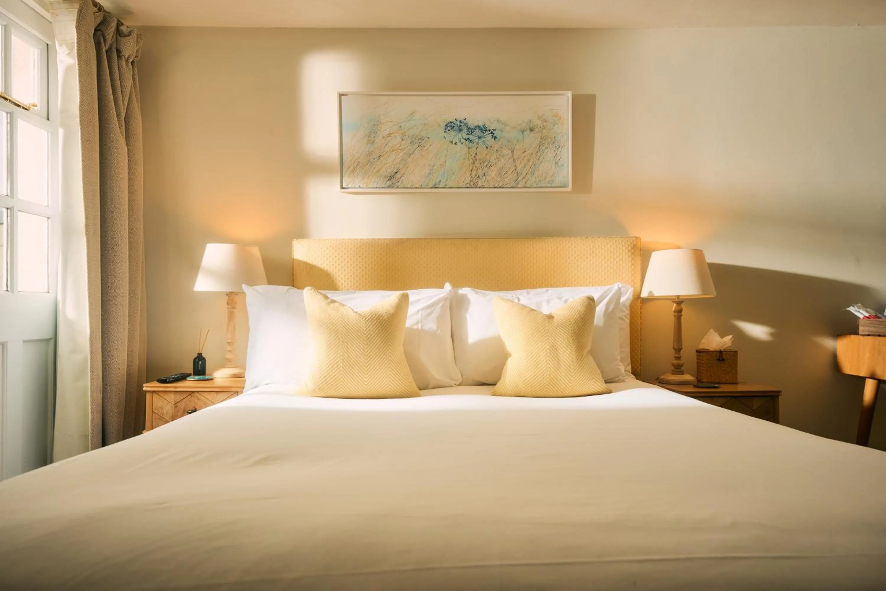 Bed in The Godolphin Hotel