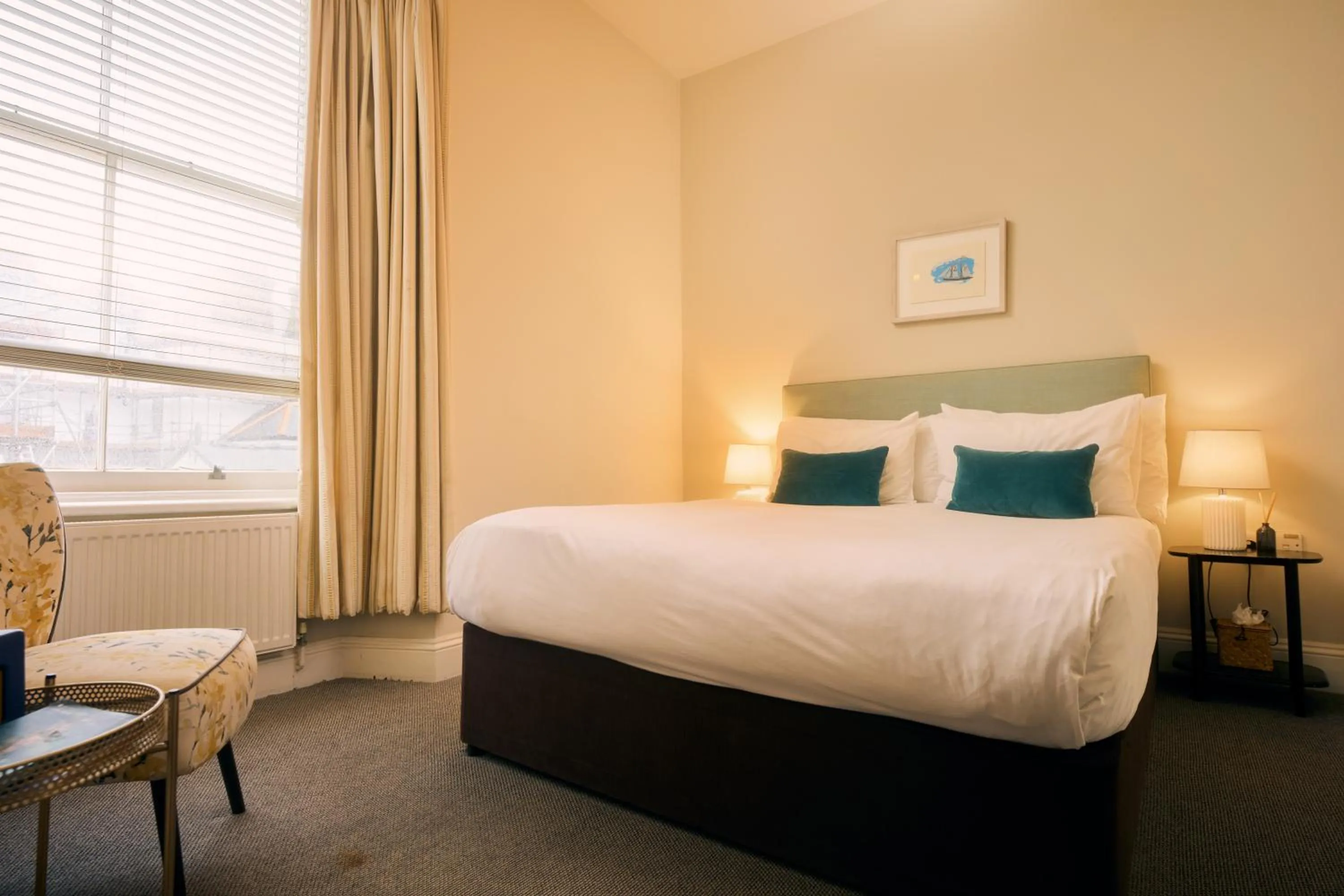 Bed in The Godolphin Hotel