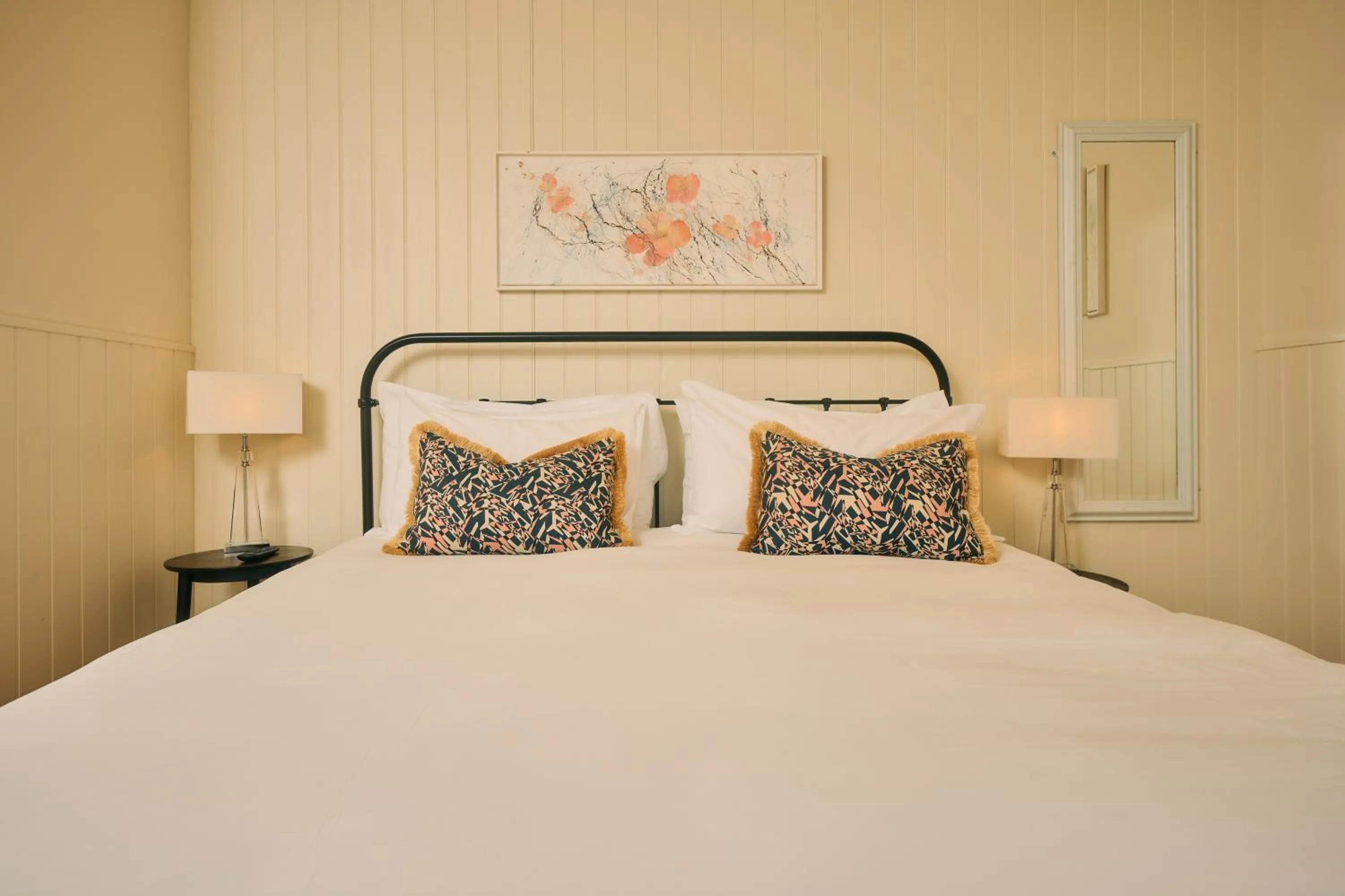 Bed in The Godolphin Hotel