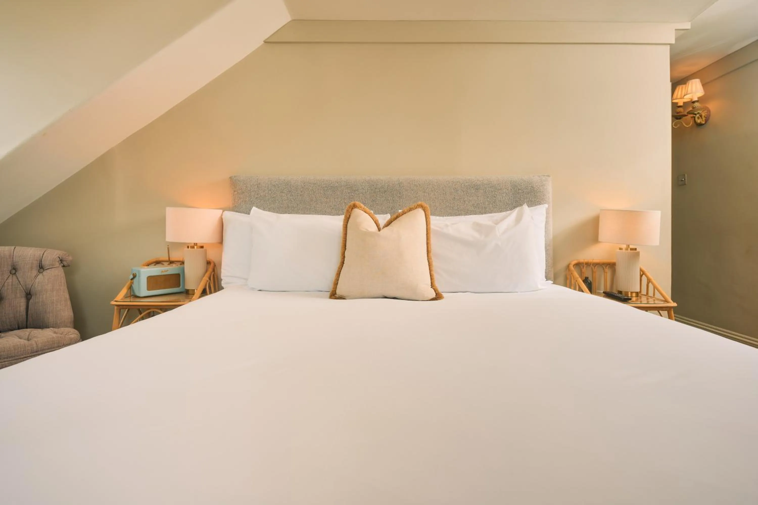 Bed in The Godolphin Hotel