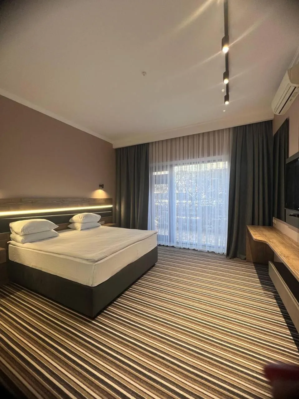 Bed in Sapar Standart Hotel