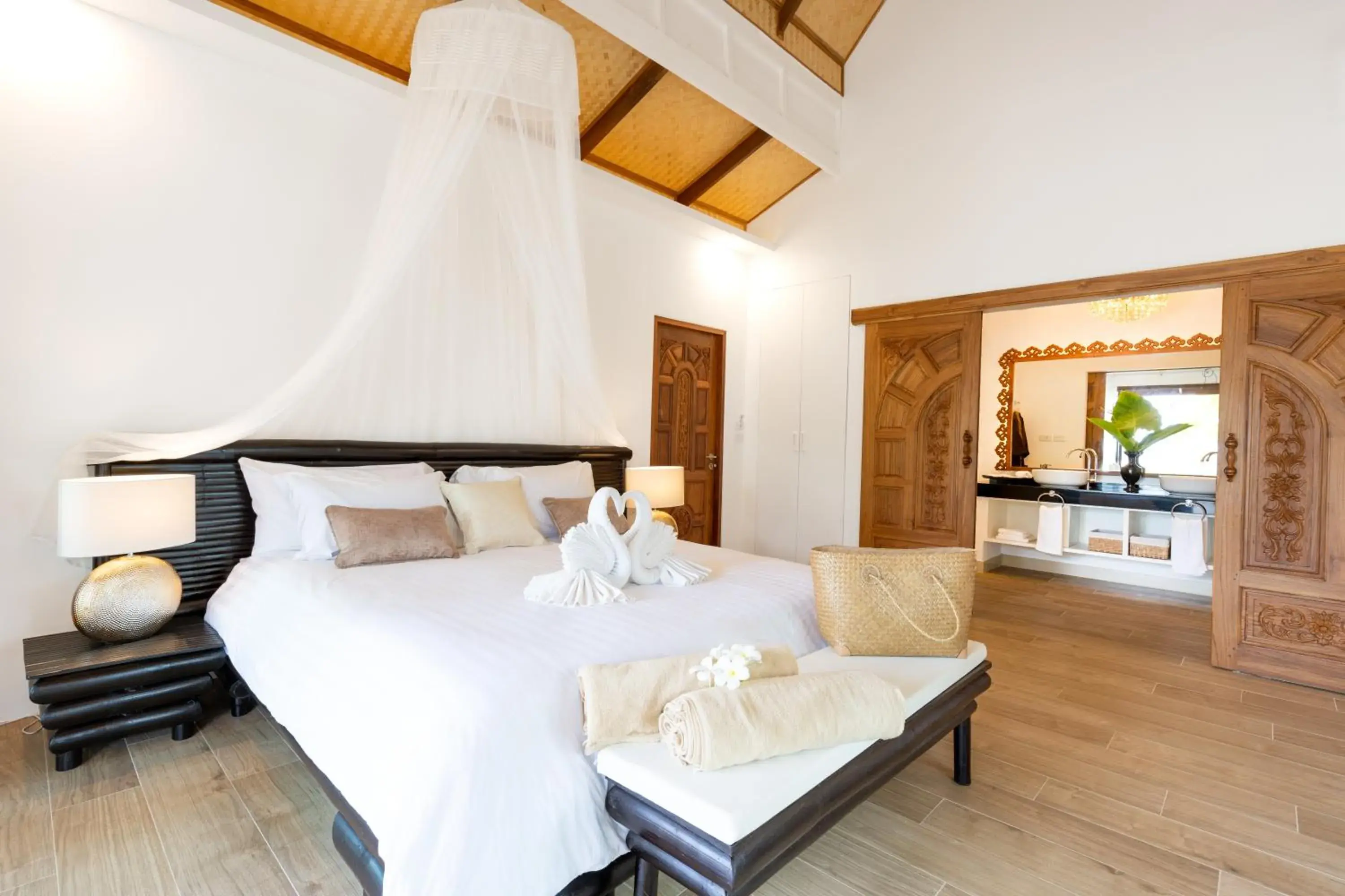 Bedroom, Bed in Lanta Palace Beach Resort & Spa - Adult Only Bedroom, Bed in Lanta Palace Beach Resort & Spa - Adult Only